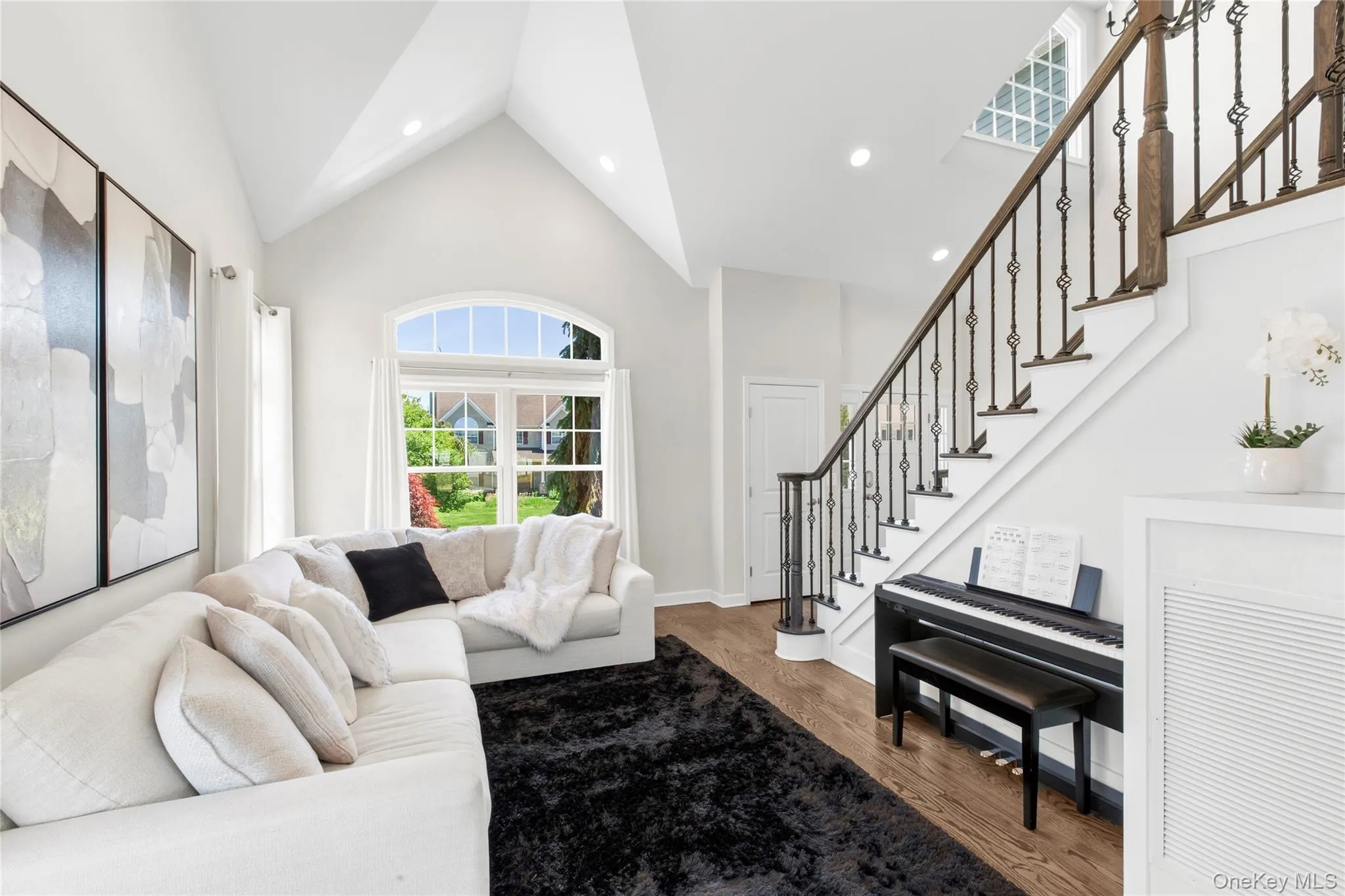 25 Ashley Circle, Brookhaven, NY, 4 Bedrooms Bedrooms, 15 Rooms Rooms,3 BathroomsBathrooms,Residential,For Rent,Ashley,0,KEY1016694 25 Ashley Circle, Brookhaven, NY, 4 Bedrooms Bedrooms, 15 Rooms Rooms,3 BathroomsBathrooms,Residential,For Rent,Ashley,0,KEY1016694