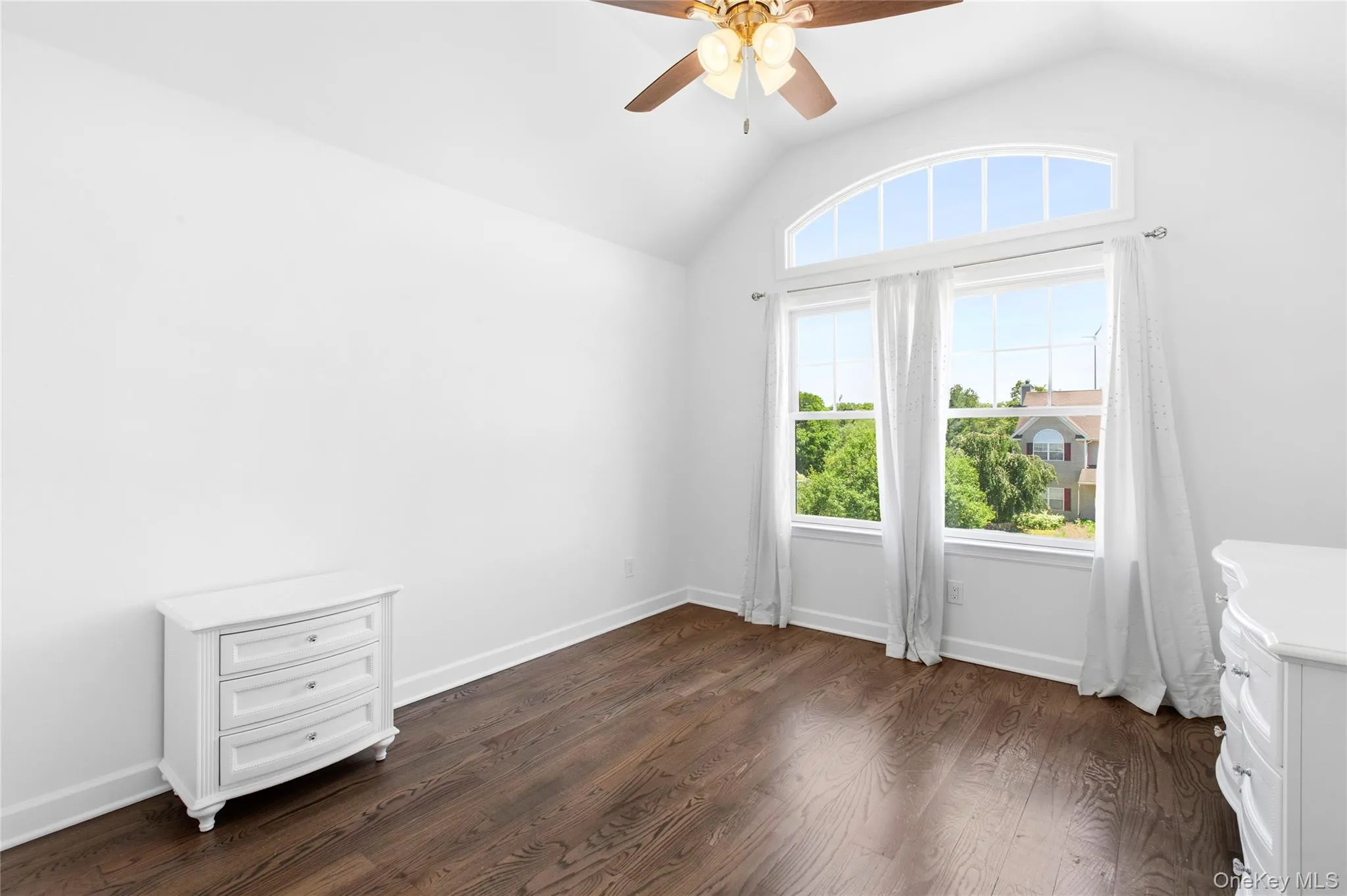 25 Ashley Circle, Brookhaven, NY, 4 Bedrooms Bedrooms, 15 Rooms Rooms,3 BathroomsBathrooms,Residential,For Rent,Ashley,0,KEY1016694 25 Ashley Circle, Brookhaven, NY, 4 Bedrooms Bedrooms, 15 Rooms Rooms,3 BathroomsBathrooms,Residential,For Rent,Ashley,0,KEY1016694