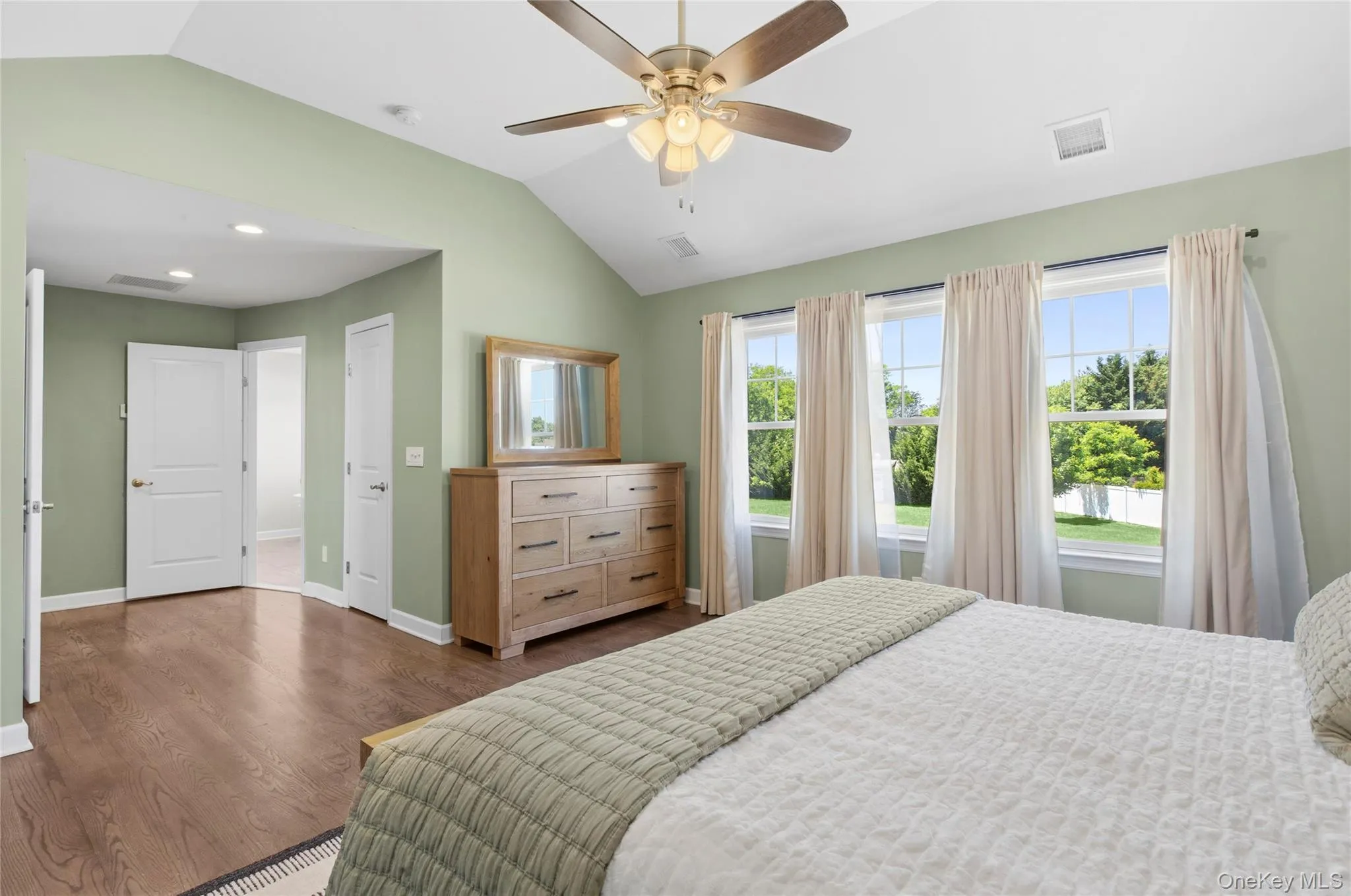 25 Ashley Circle, Brookhaven, NY, 4 Bedrooms Bedrooms, 15 Rooms Rooms,3 BathroomsBathrooms,Residential,For Rent,Ashley,0,KEY1016694 25 Ashley Circle, Brookhaven, NY, 4 Bedrooms Bedrooms, 15 Rooms Rooms,3 BathroomsBathrooms,Residential,For Rent,Ashley,0,KEY1016694