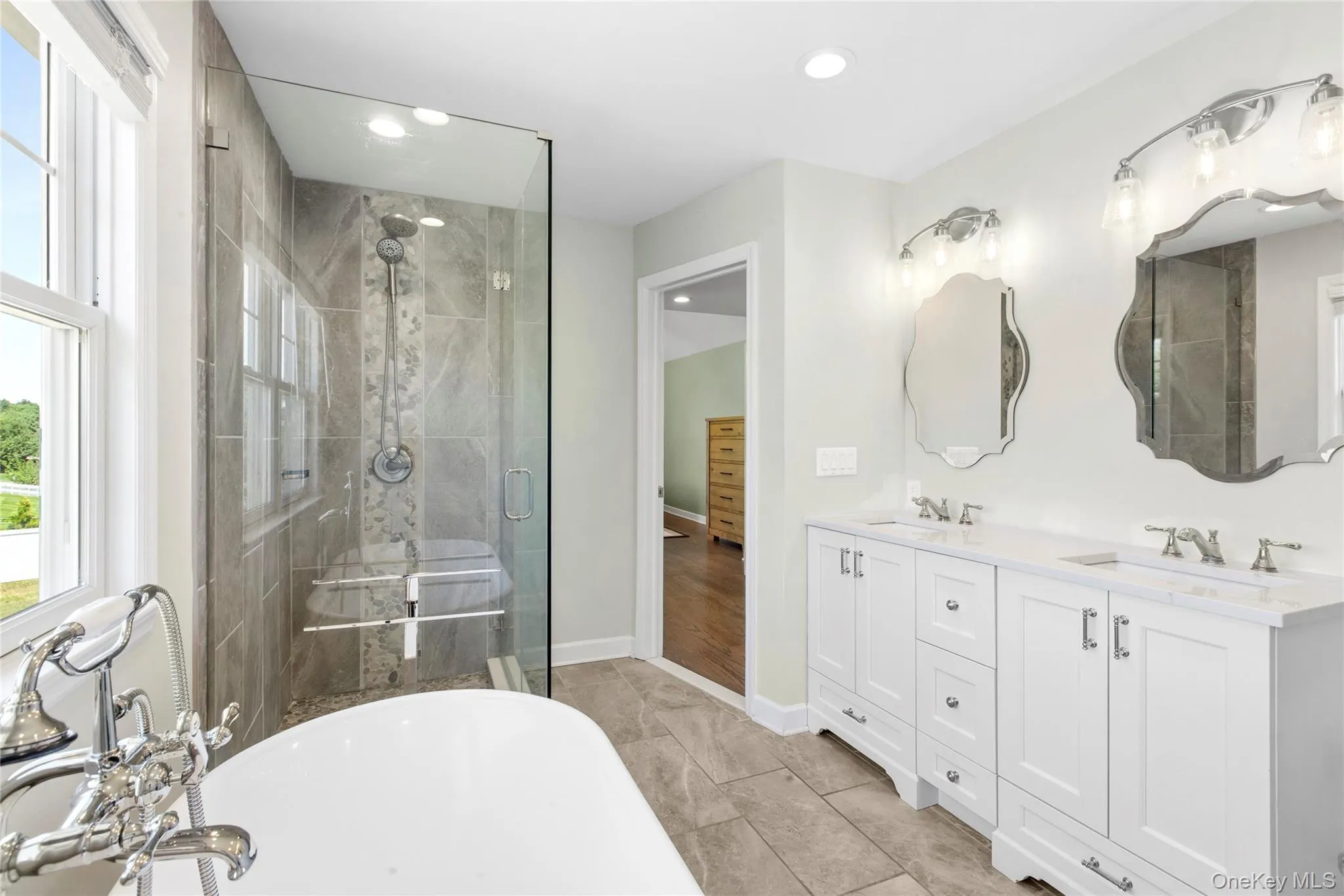 25 Ashley Circle, Brookhaven, NY, 4 Bedrooms Bedrooms, 15 Rooms Rooms,3 BathroomsBathrooms,Residential,For Rent,Ashley,0,KEY1016694 25 Ashley Circle, Brookhaven, NY, 4 Bedrooms Bedrooms, 15 Rooms Rooms,3 BathroomsBathrooms,Residential,For Rent,Ashley,0,KEY1016694
