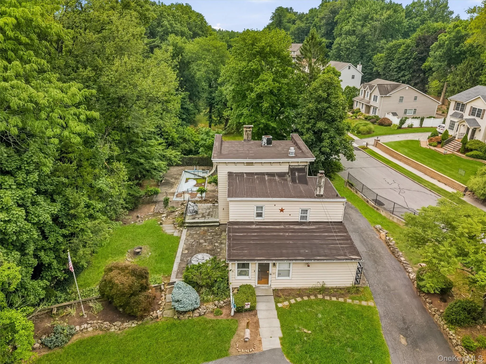 331 Kings Highway, Orangetown, NY, 4 Bedrooms Bedrooms, 8 Rooms Rooms,2 BathroomsBathrooms,Residential,For Rent,Kings,0,1016695 331 Kings Highway, Orangetown, NY, 4 Bedrooms Bedrooms, 8 Rooms Rooms,2 BathroomsBathrooms,Residential,For Rent,Kings,0,1016695