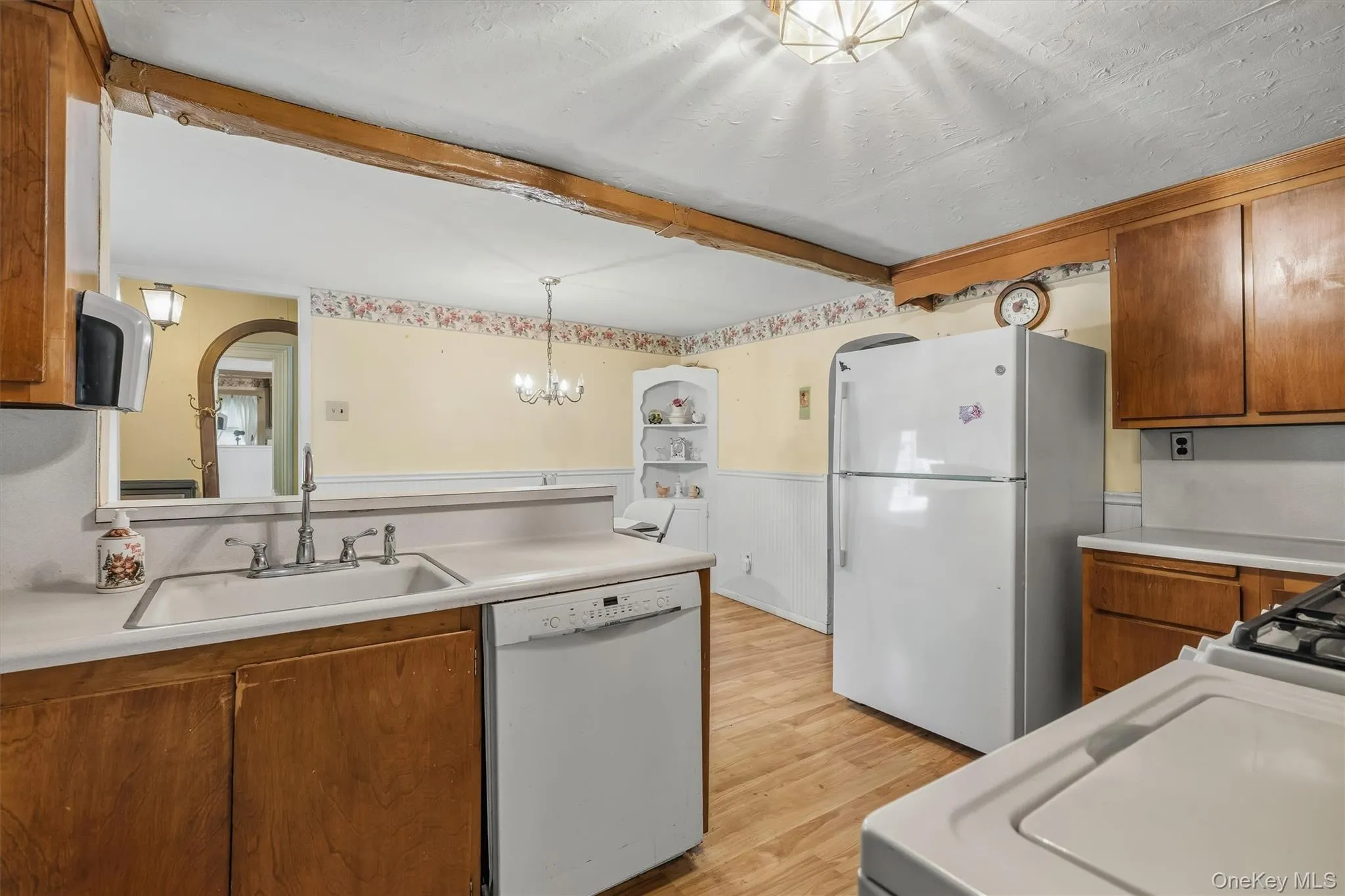 331 Kings Highway, Orangetown, NY, 4 Bedrooms Bedrooms, 8 Rooms Rooms,2 BathroomsBathrooms,Residential,For Rent,Kings,0,1016695 331 Kings Highway, Orangetown, NY, 4 Bedrooms Bedrooms, 8 Rooms Rooms,2 BathroomsBathrooms,Residential,For Rent,Kings,0,1016695