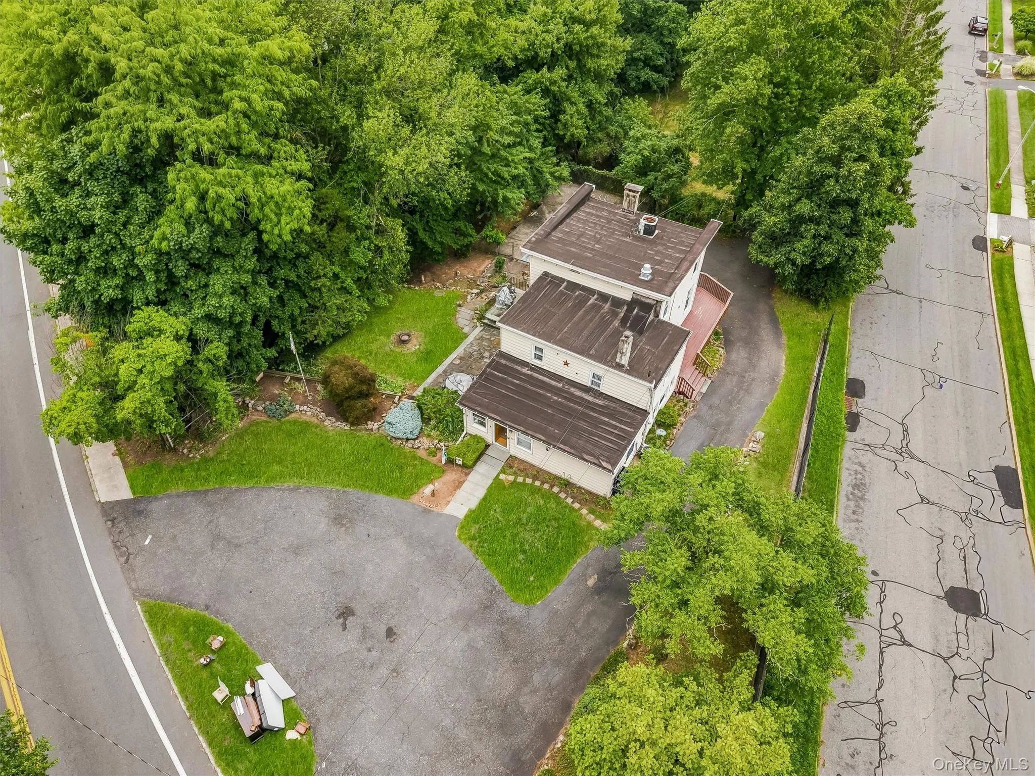 331 Kings Highway, Orangetown, NY, 4 Bedrooms Bedrooms, 8 Rooms Rooms,2 BathroomsBathrooms,Residential,For Rent,Kings,0,1016695 331 Kings Highway, Orangetown, NY, 4 Bedrooms Bedrooms, 8 Rooms Rooms,2 BathroomsBathrooms,Residential,For Rent,Kings,0,1016695