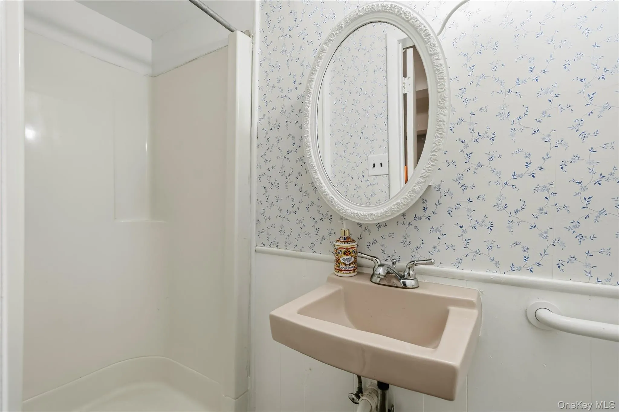 331 Kings Highway, Orangetown, NY, 4 Bedrooms Bedrooms, 8 Rooms Rooms,2 BathroomsBathrooms,Residential,For Rent,Kings,0,1016695 331 Kings Highway, Orangetown, NY, 4 Bedrooms Bedrooms, 8 Rooms Rooms,2 BathroomsBathrooms,Residential,For Rent,Kings,0,1016695