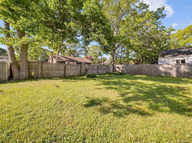 16 Brushwood Drive, Brookhaven, NY, 4 Bedrooms Bedrooms, 7 Rooms Rooms,1 BathroomBathrooms,Residential,For Rent,Brushwood,0,1016696 16 Brushwood Drive, Brookhaven, NY, 4 Bedrooms Bedrooms, 7 Rooms Rooms,1 BathroomBathrooms,Residential,For Rent,Brushwood,0,1016696