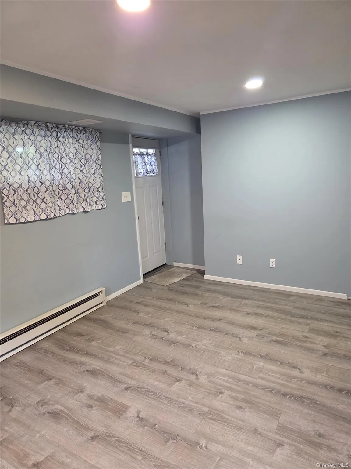 12 Wayside Lane, Smithtown, NY, 3 Bedrooms Bedrooms, 8 Rooms Rooms,2 BathroomsBathrooms,Residential,For Rent,Wayside,0,1016698 12 Wayside Lane, Smithtown, NY, 3 Bedrooms Bedrooms, 8 Rooms Rooms,2 BathroomsBathrooms,Residential,For Rent,Wayside,0,1016698