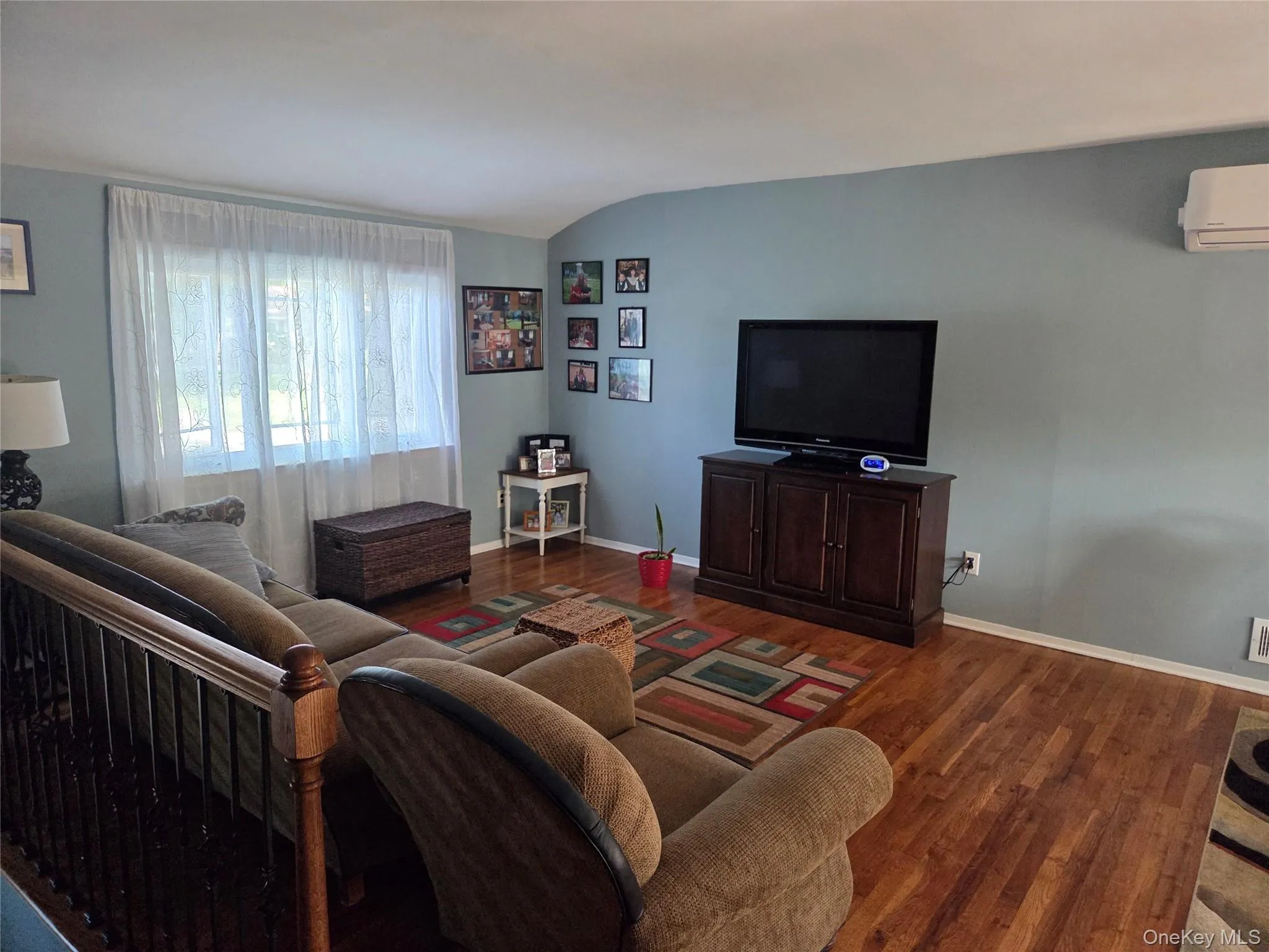 12 Wayside Lane, Smithtown, NY, 3 Bedrooms Bedrooms, 8 Rooms Rooms,2 BathroomsBathrooms,Residential,For Rent,Wayside,0,1016698 12 Wayside Lane, Smithtown, NY, 3 Bedrooms Bedrooms, 8 Rooms Rooms,2 BathroomsBathrooms,Residential,For Rent,Wayside,0,1016698