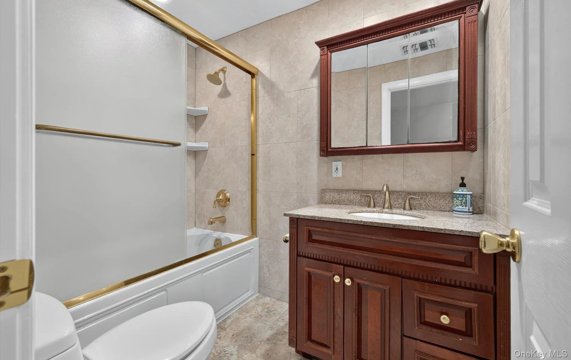 40 Pittoni Drive, Smithtown, NY, 5 Bedrooms Bedrooms, 9 Rooms Rooms,2 BathroomsBathrooms,Residential,For Rent,Pittoni,0,KEY1016699 40 Pittoni Drive, Smithtown, NY, 5 Bedrooms Bedrooms, 9 Rooms Rooms,2 BathroomsBathrooms,Residential,For Rent,Pittoni,0,KEY1016699