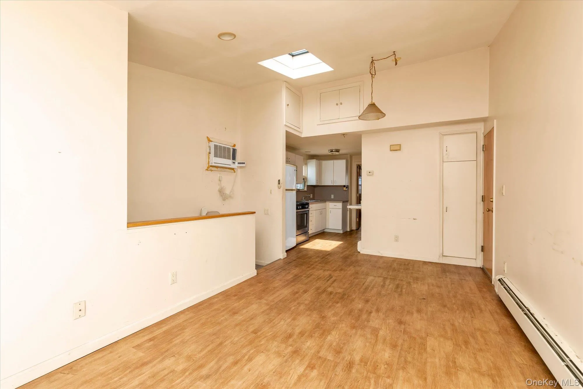 373 Argyle Road, Hempstead, NY, 5 Bedrooms Bedrooms, 11 Rooms Rooms,3 BathroomsBathrooms,Residential,For Rent,Argyle,0,1016703 373 Argyle Road, Hempstead, NY, 5 Bedrooms Bedrooms, 11 Rooms Rooms,3 BathroomsBathrooms,Residential,For Rent,Argyle,0,1016703