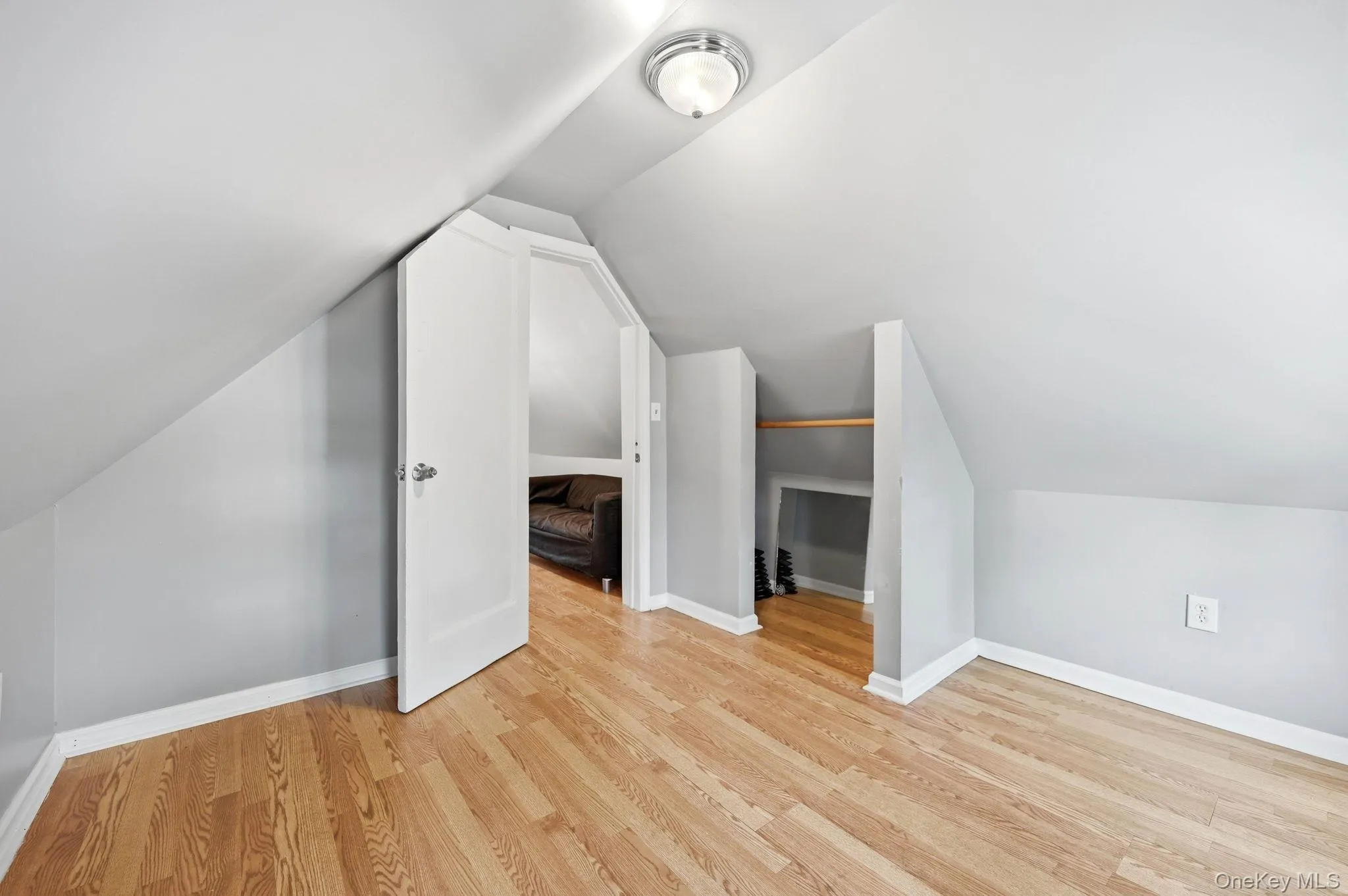 4000 Pratt Avenue, New York, NY, 3 Bedrooms Bedrooms, 6 Rooms Rooms,3 BathroomsBathrooms,Residential,For Rent,Pratt,0,1016705 4000 Pratt Avenue, New York, NY, 3 Bedrooms Bedrooms, 6 Rooms Rooms,3 BathroomsBathrooms,Residential,For Rent,Pratt,0,1016705