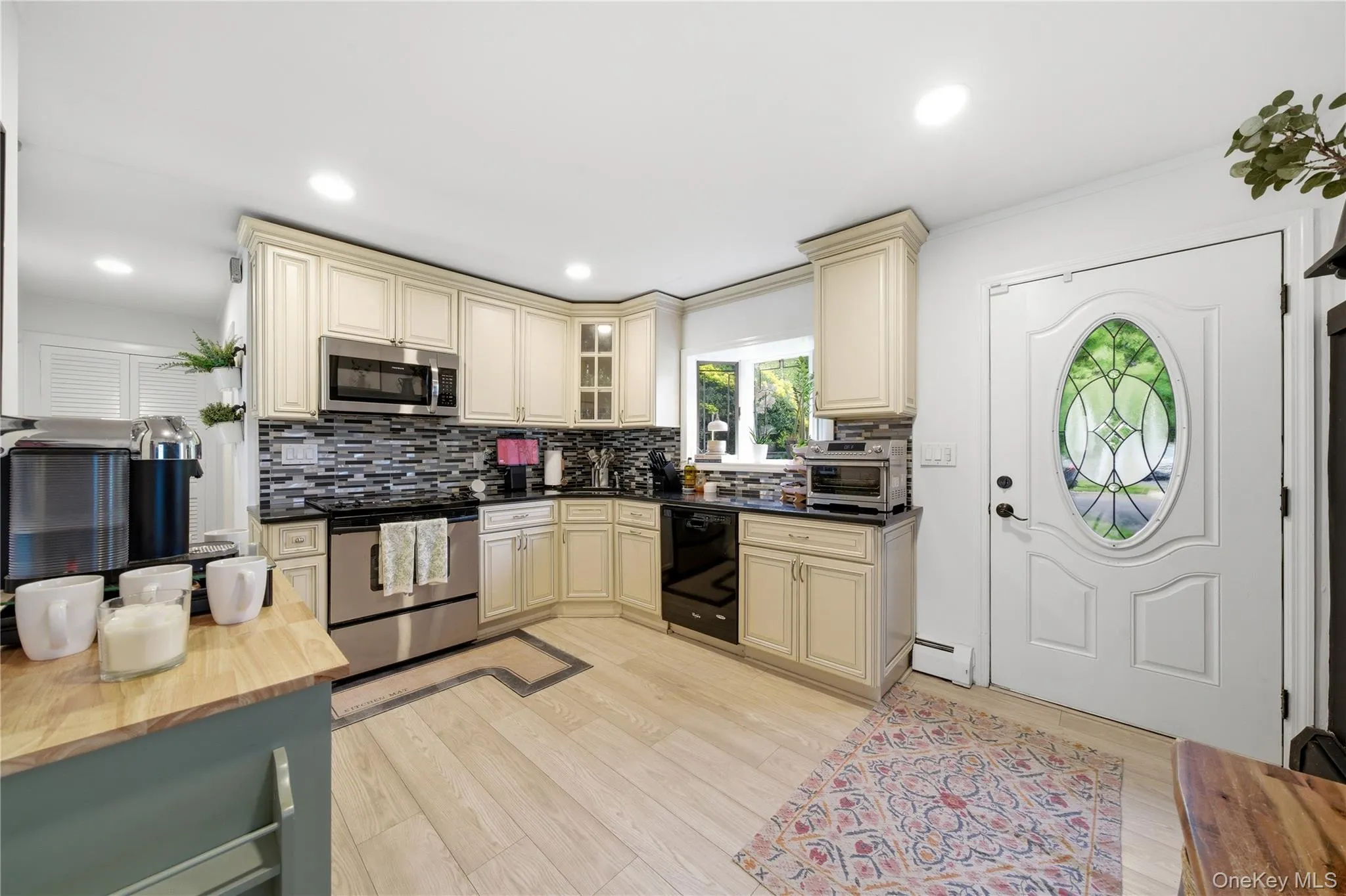 10 Wildflower Lane, Hempstead, NY, 5 Bedrooms Bedrooms, 9 Rooms Rooms,2 BathroomsBathrooms,Residential,For Rent,Wildflower,0,1016707 10 Wildflower Lane, Hempstead, NY, 5 Bedrooms Bedrooms, 9 Rooms Rooms,2 BathroomsBathrooms,Residential,For Rent,Wildflower,0,1016707