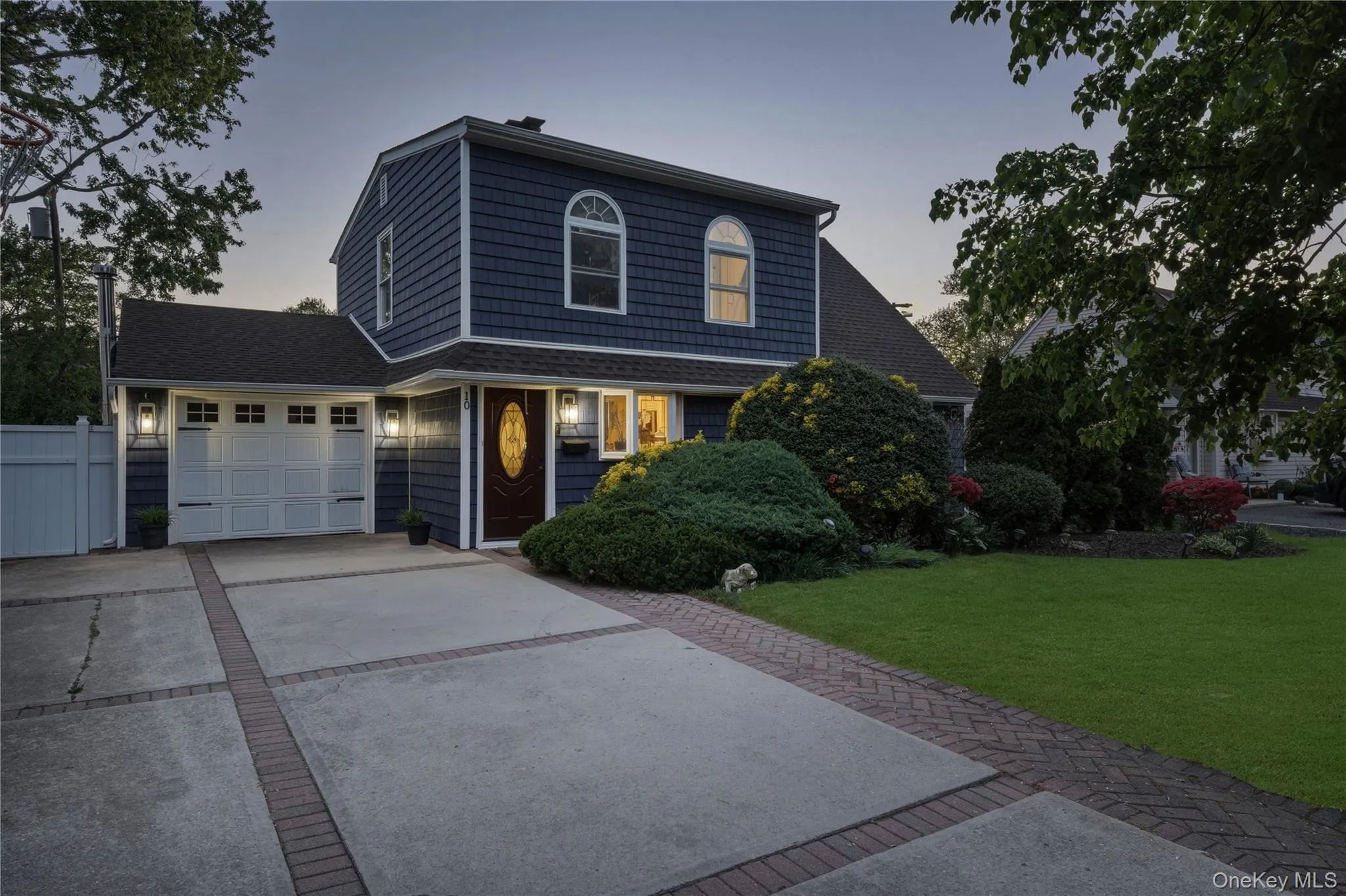 10 Wildflower Lane, Hempstead, NY, 5 Bedrooms Bedrooms, 9 Rooms Rooms,2 BathroomsBathrooms,Residential,For Rent,Wildflower,0,1016707 10 Wildflower Lane, Hempstead, NY, 5 Bedrooms Bedrooms, 9 Rooms Rooms,2 BathroomsBathrooms,Residential,For Rent,Wildflower,0,1016707