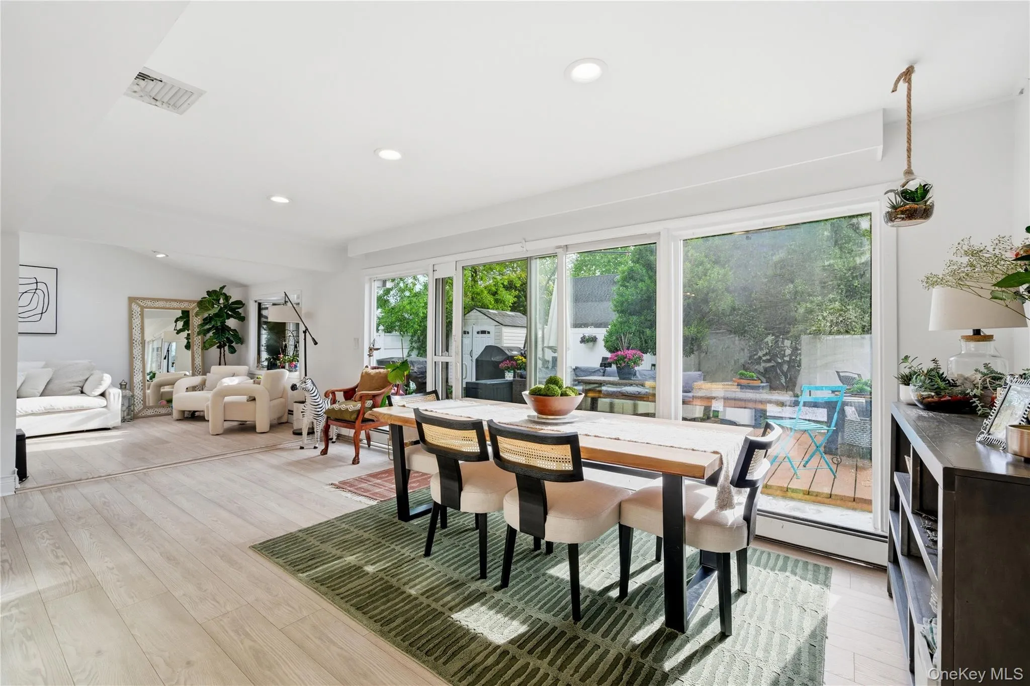 10 Wildflower Lane, Hempstead, NY, 5 Bedrooms Bedrooms, 9 Rooms Rooms,2 BathroomsBathrooms,Residential,For Rent,Wildflower,0,1016707 10 Wildflower Lane, Hempstead, NY, 5 Bedrooms Bedrooms, 9 Rooms Rooms,2 BathroomsBathrooms,Residential,For Rent,Wildflower,0,1016707