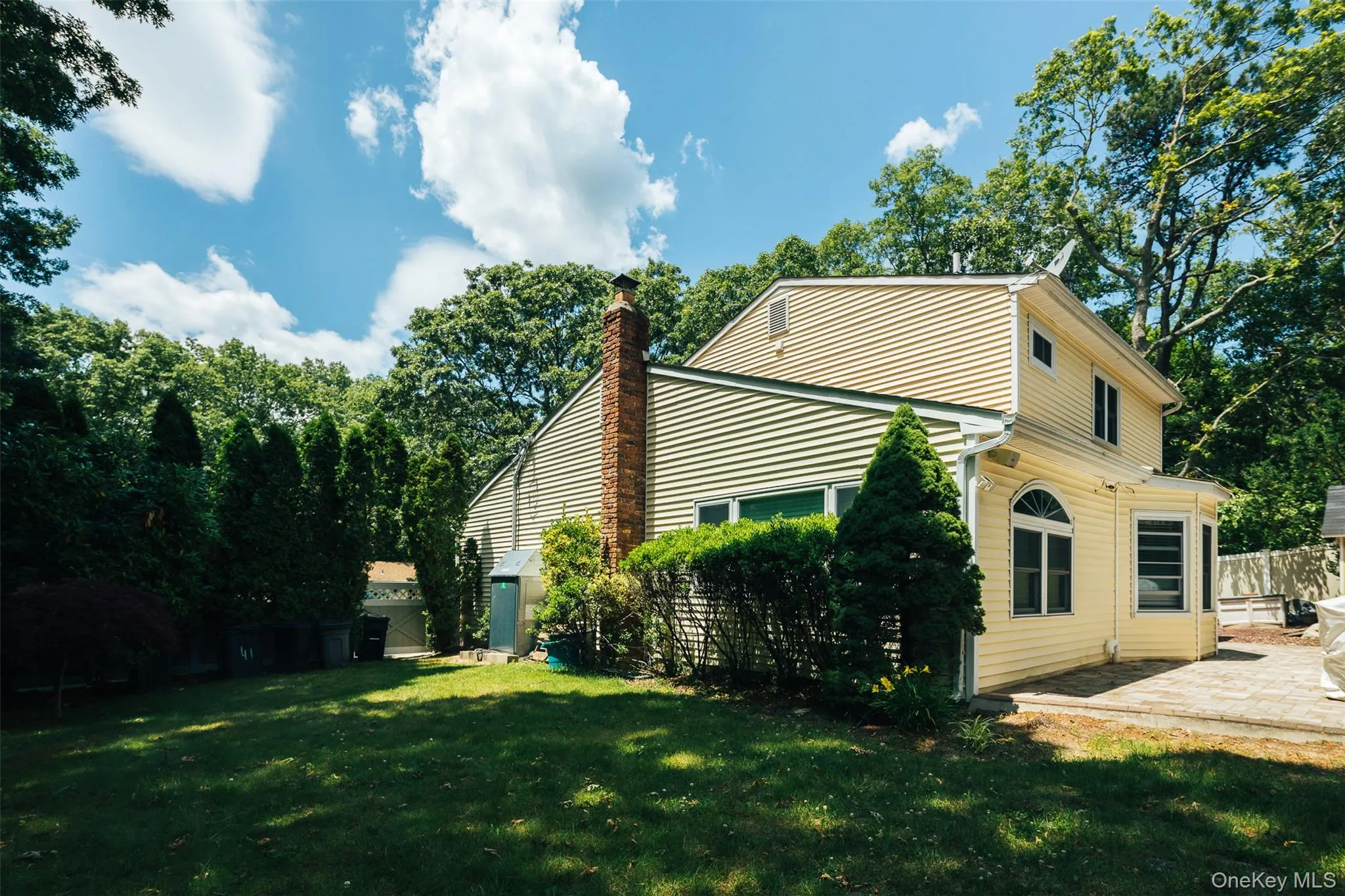 41 Brook Run Drive, Brookhaven, NY, 3 Bedrooms Bedrooms, 8 Rooms Rooms,1 BathroomBathrooms,Residential,For Rent,Brook Run,0,KEY1016708 41 Brook Run Drive, Brookhaven, NY, 3 Bedrooms Bedrooms, 8 Rooms Rooms,1 BathroomBathrooms,Residential,For Rent,Brook Run,0,KEY1016708