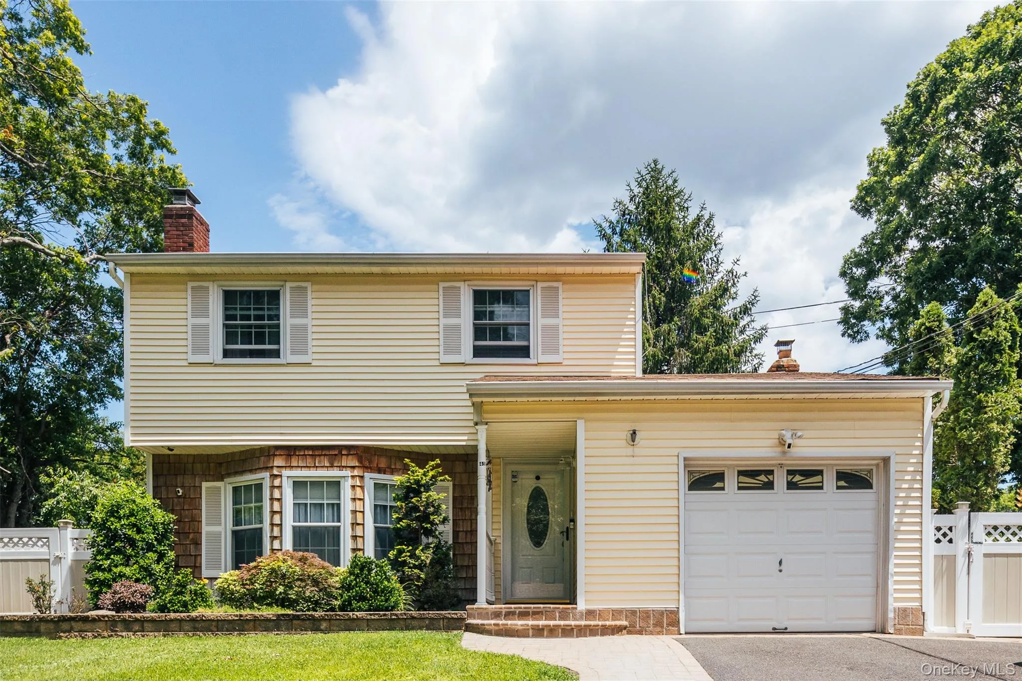 41 Brook Run Drive, Brookhaven, NY, 3 Bedrooms Bedrooms, 8 Rooms Rooms,1 BathroomBathrooms,Residential,For Rent,Brook Run,0,KEY1016708 41 Brook Run Drive, Brookhaven, NY, 3 Bedrooms Bedrooms, 8 Rooms Rooms,1 BathroomBathrooms,Residential,For Rent,Brook Run,0,KEY1016708