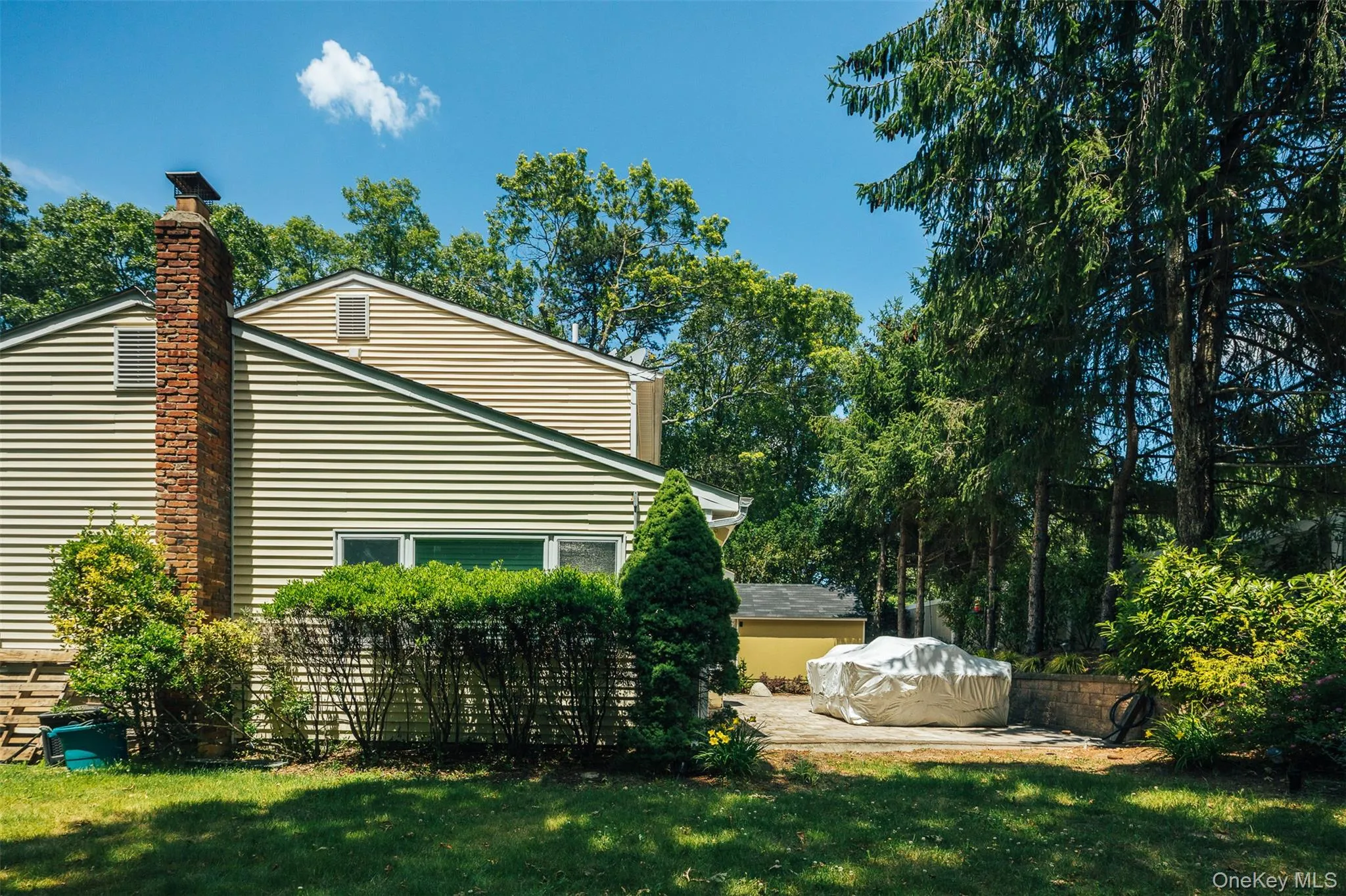 41 Brook Run Drive, Brookhaven, NY, 3 Bedrooms Bedrooms, 8 Rooms Rooms,1 BathroomBathrooms,Residential,For Rent,Brook Run,0,KEY1016708 41 Brook Run Drive, Brookhaven, NY, 3 Bedrooms Bedrooms, 8 Rooms Rooms,1 BathroomBathrooms,Residential,For Rent,Brook Run,0,KEY1016708