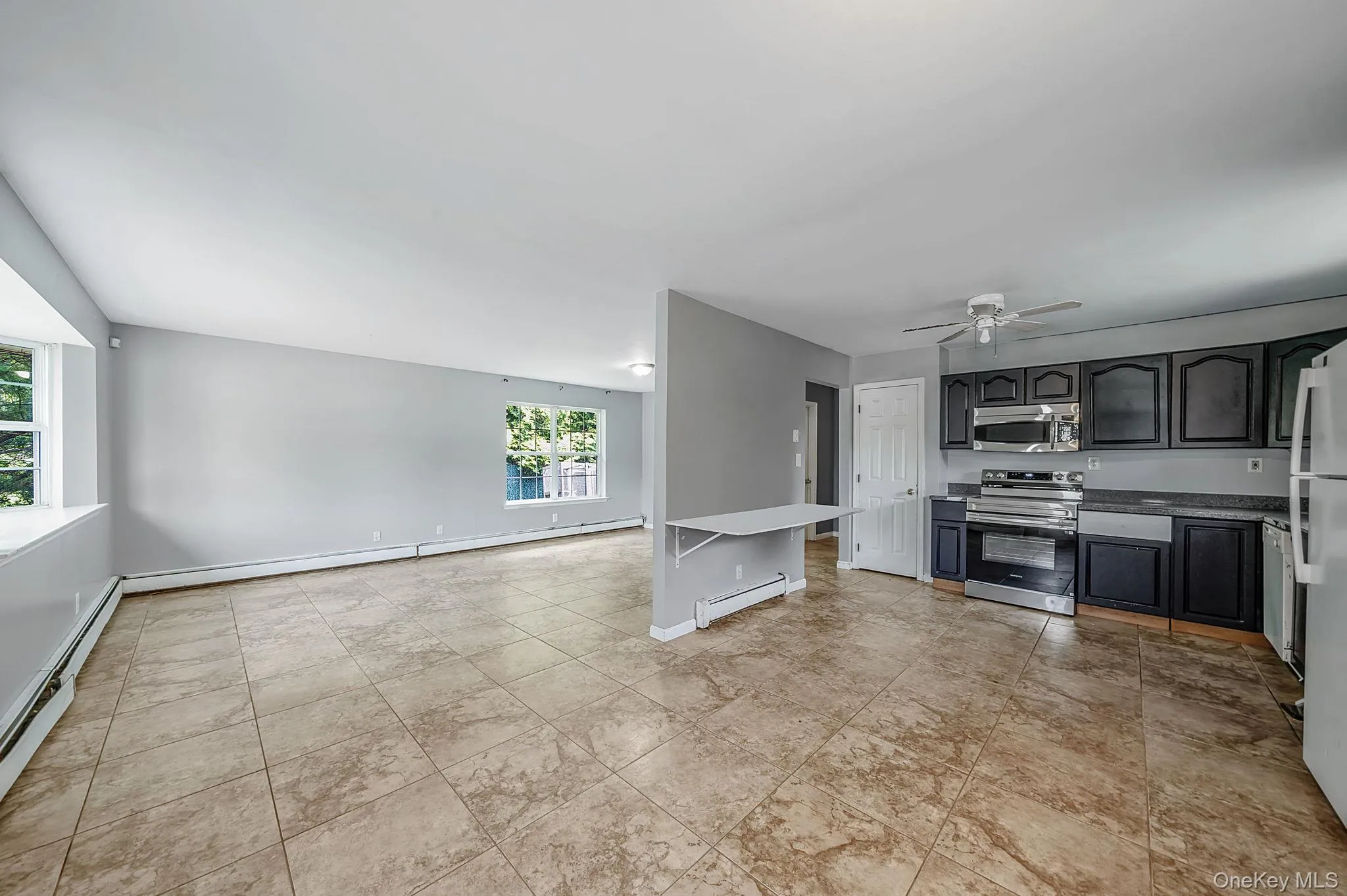 88 Eleanor Avenue, Brookhaven, NY, 3 Bedrooms Bedrooms, 5 Rooms Rooms,1 BathroomBathrooms,Residential,For Rent,Eleanor,0,1016714 88 Eleanor Avenue, Brookhaven, NY, 3 Bedrooms Bedrooms, 5 Rooms Rooms,1 BathroomBathrooms,Residential,For Rent,Eleanor,0,1016714