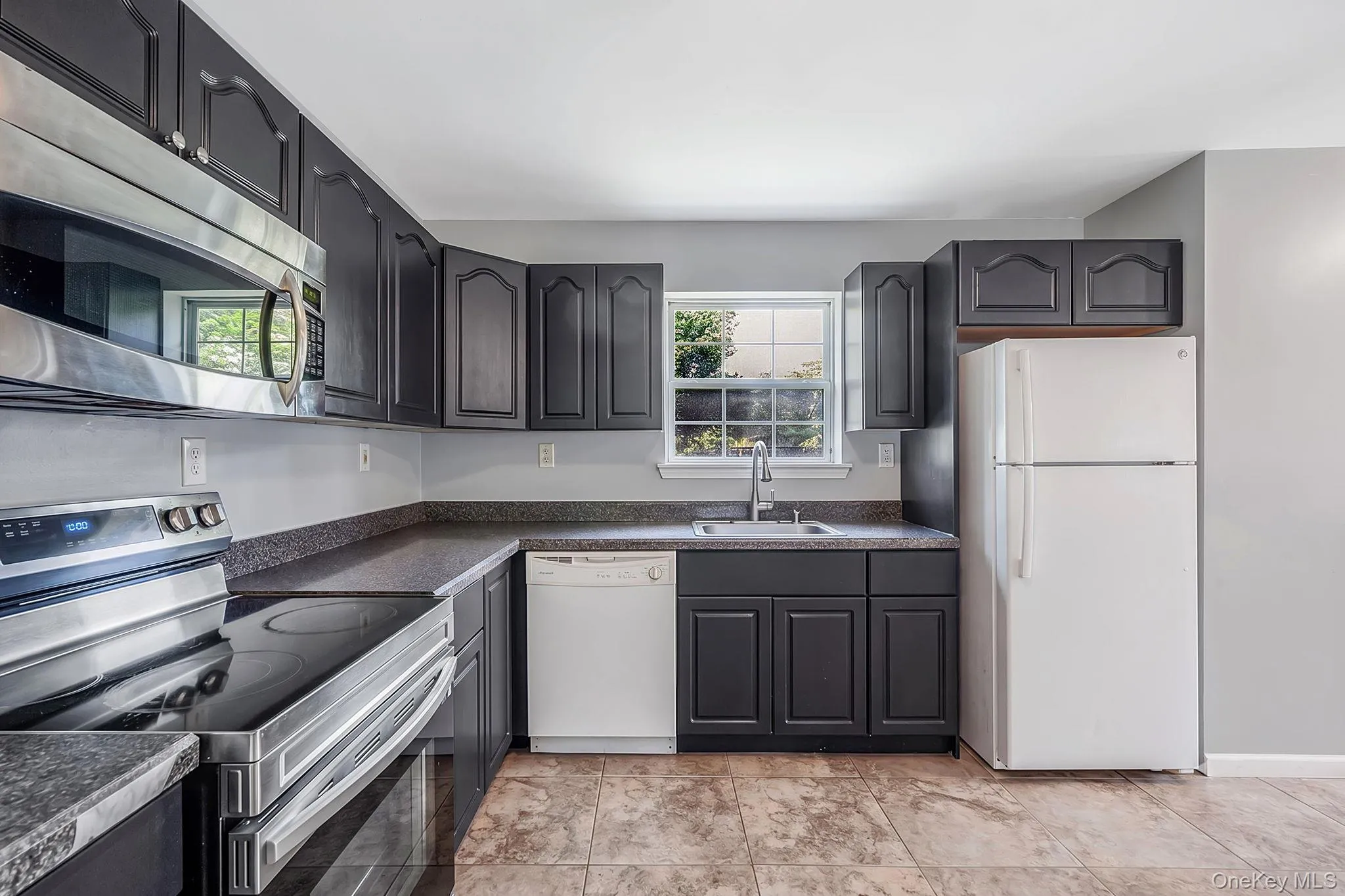 88 Eleanor Avenue, Brookhaven, NY, 3 Bedrooms Bedrooms, 5 Rooms Rooms,1 BathroomBathrooms,Residential,For Rent,Eleanor,0,1016714 88 Eleanor Avenue, Brookhaven, NY, 3 Bedrooms Bedrooms, 5 Rooms Rooms,1 BathroomBathrooms,Residential,For Rent,Eleanor,0,1016714