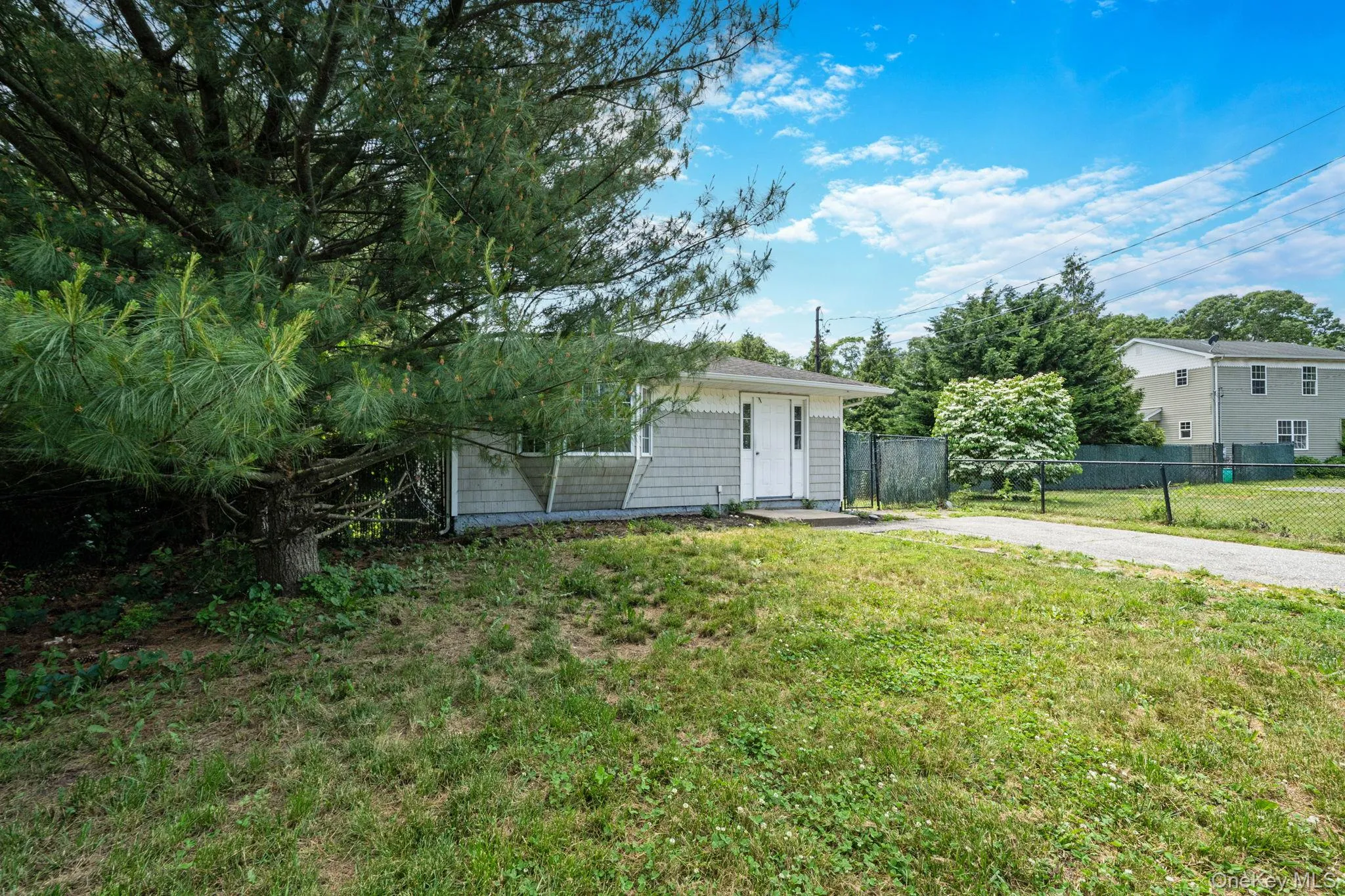 88 Eleanor Avenue, Brookhaven, NY, 3 Bedrooms Bedrooms, 5 Rooms Rooms,1 BathroomBathrooms,Residential,For Rent,Eleanor,0,1016714 88 Eleanor Avenue, Brookhaven, NY, 3 Bedrooms Bedrooms, 5 Rooms Rooms,1 BathroomBathrooms,Residential,For Rent,Eleanor,0,1016714