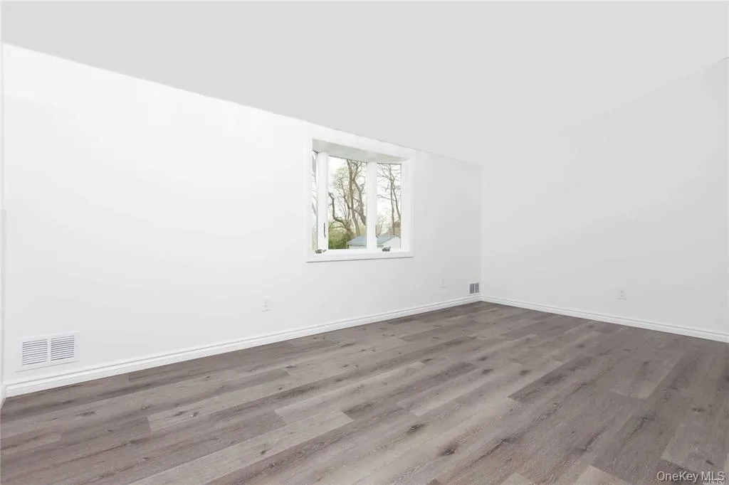 4 Bunny Lane, Brookhaven, NY, 4 Bedrooms Bedrooms, 7 Rooms Rooms,2 BathroomsBathrooms,Residential Lease,For Rent,Bunny,0,1016716 4 Bunny Lane, Brookhaven, NY, 4 Bedrooms Bedrooms, 7 Rooms Rooms,2 BathroomsBathrooms,Residential Lease,For Rent,Bunny,0,1016716
