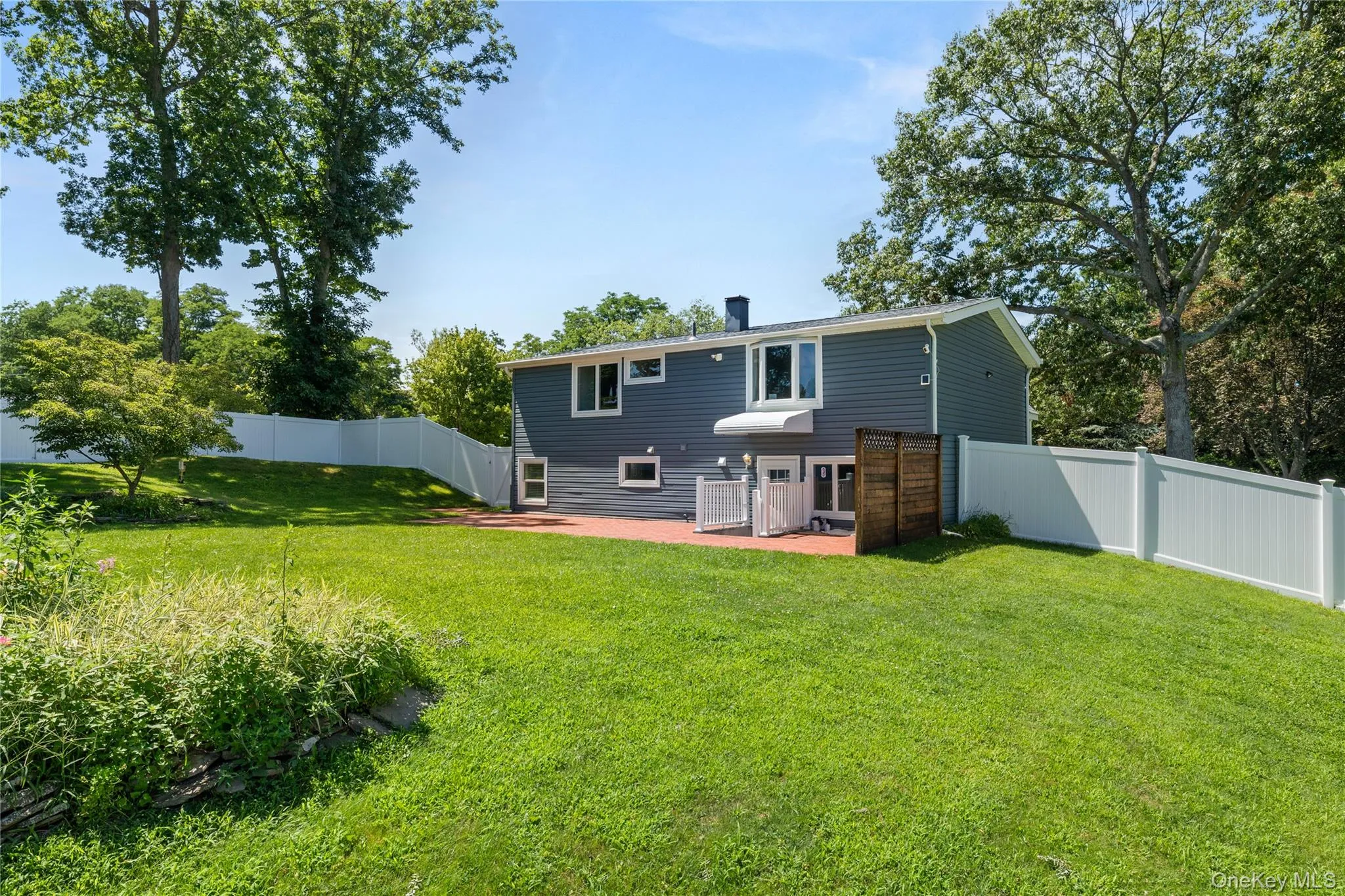 4 Bunny Lane, Brookhaven, NY, 4 Bedrooms Bedrooms, 7 Rooms Rooms,2 BathroomsBathrooms,Residential Lease,For Rent,Bunny,0,1016716 4 Bunny Lane, Brookhaven, NY, 4 Bedrooms Bedrooms, 7 Rooms Rooms,2 BathroomsBathrooms,Residential Lease,For Rent,Bunny,0,1016716