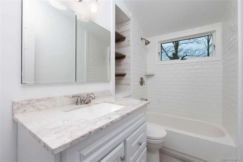 4 Bunny Lane, Brookhaven, NY, 4 Bedrooms Bedrooms, 7 Rooms Rooms,2 BathroomsBathrooms,Residential Lease,For Rent,Bunny,0,1016716 4 Bunny Lane, Brookhaven, NY, 4 Bedrooms Bedrooms, 7 Rooms Rooms,2 BathroomsBathrooms,Residential Lease,For Rent,Bunny,0,1016716