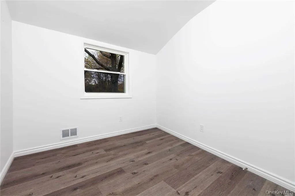 4 Bunny Lane, Brookhaven, NY, 4 Bedrooms Bedrooms, 7 Rooms Rooms,2 BathroomsBathrooms,Residential Lease,For Rent,Bunny,0,1016716 4 Bunny Lane, Brookhaven, NY, 4 Bedrooms Bedrooms, 7 Rooms Rooms,2 BathroomsBathrooms,Residential Lease,For Rent,Bunny,0,1016716
