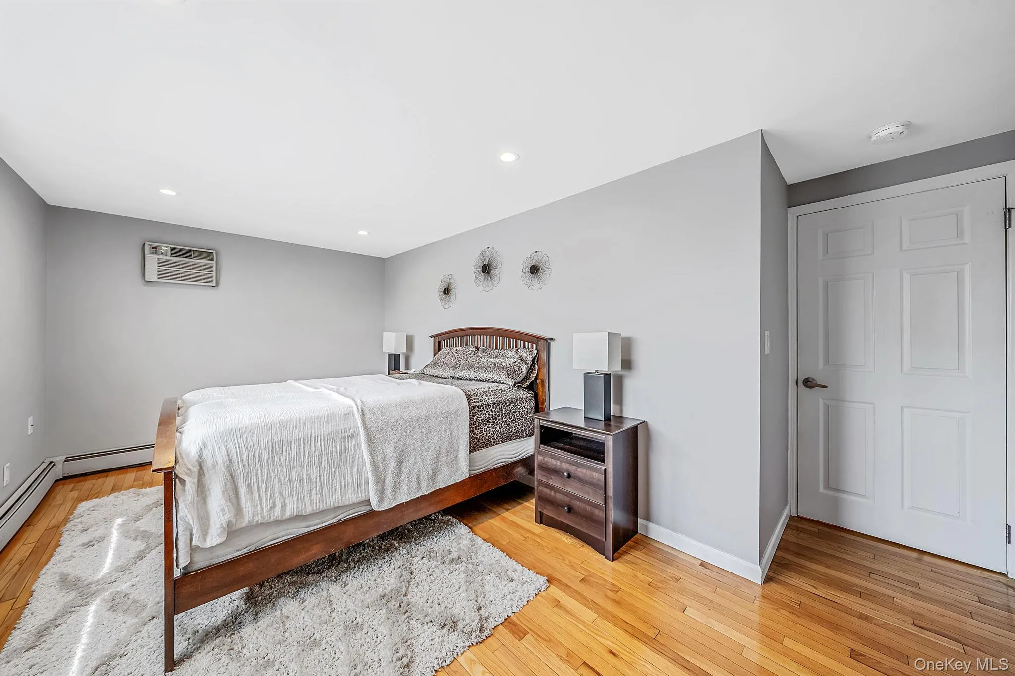 67 Douglas Drive, Hempstead, NY, 5 Bedrooms Bedrooms, 9 Rooms Rooms,3 BathroomsBathrooms,Residential,For Rent,Douglas,0,KEY1016719 67 Douglas Drive, Hempstead, NY, 5 Bedrooms Bedrooms, 9 Rooms Rooms,3 BathroomsBathrooms,Residential,For Rent,Douglas,0,KEY1016719