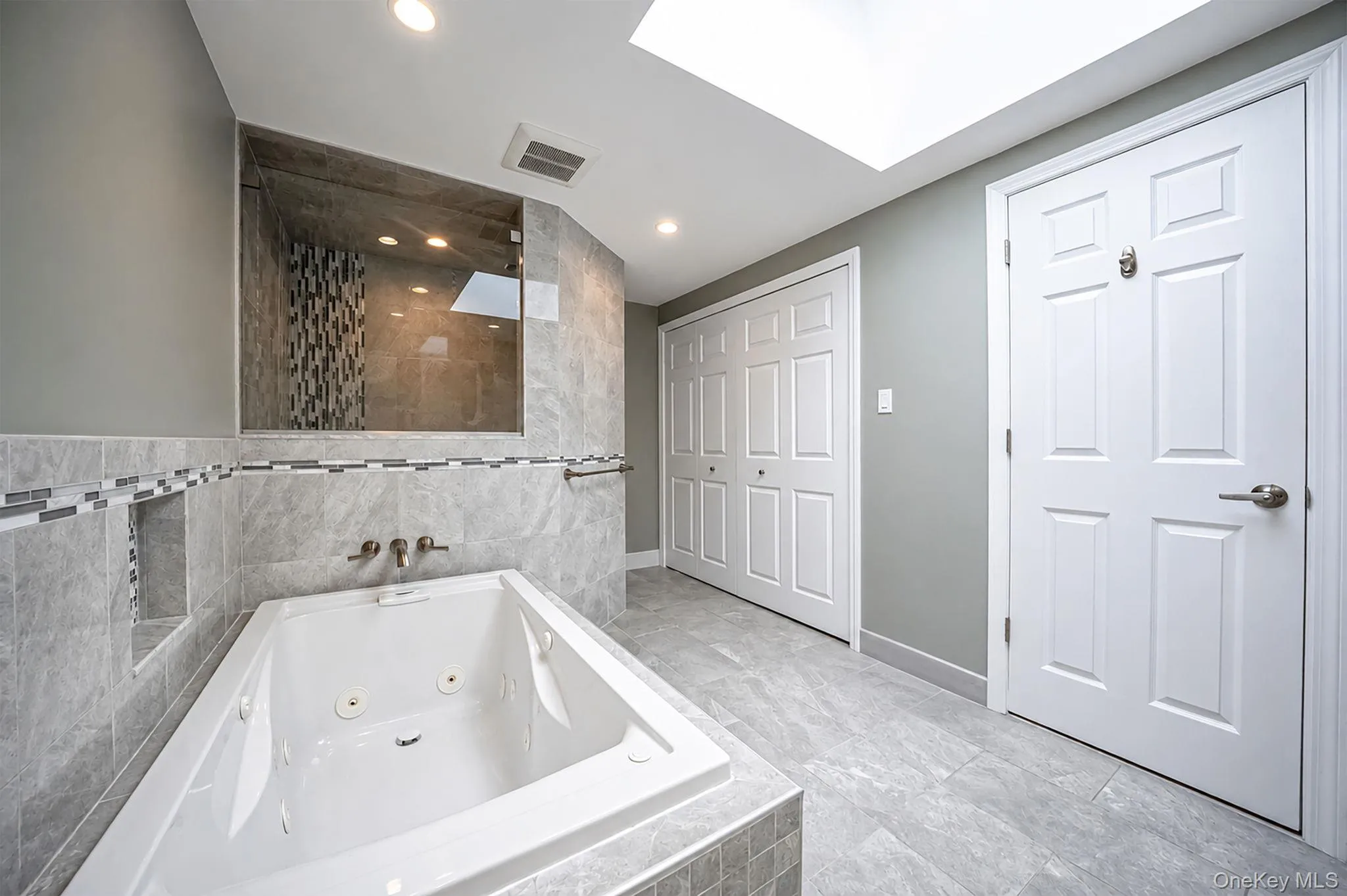 67 Douglas Drive, Hempstead, NY, 5 Bedrooms Bedrooms, 9 Rooms Rooms,3 BathroomsBathrooms,Residential,For Rent,Douglas,0,KEY1016719 67 Douglas Drive, Hempstead, NY, 5 Bedrooms Bedrooms, 9 Rooms Rooms,3 BathroomsBathrooms,Residential,For Rent,Douglas,0,KEY1016719