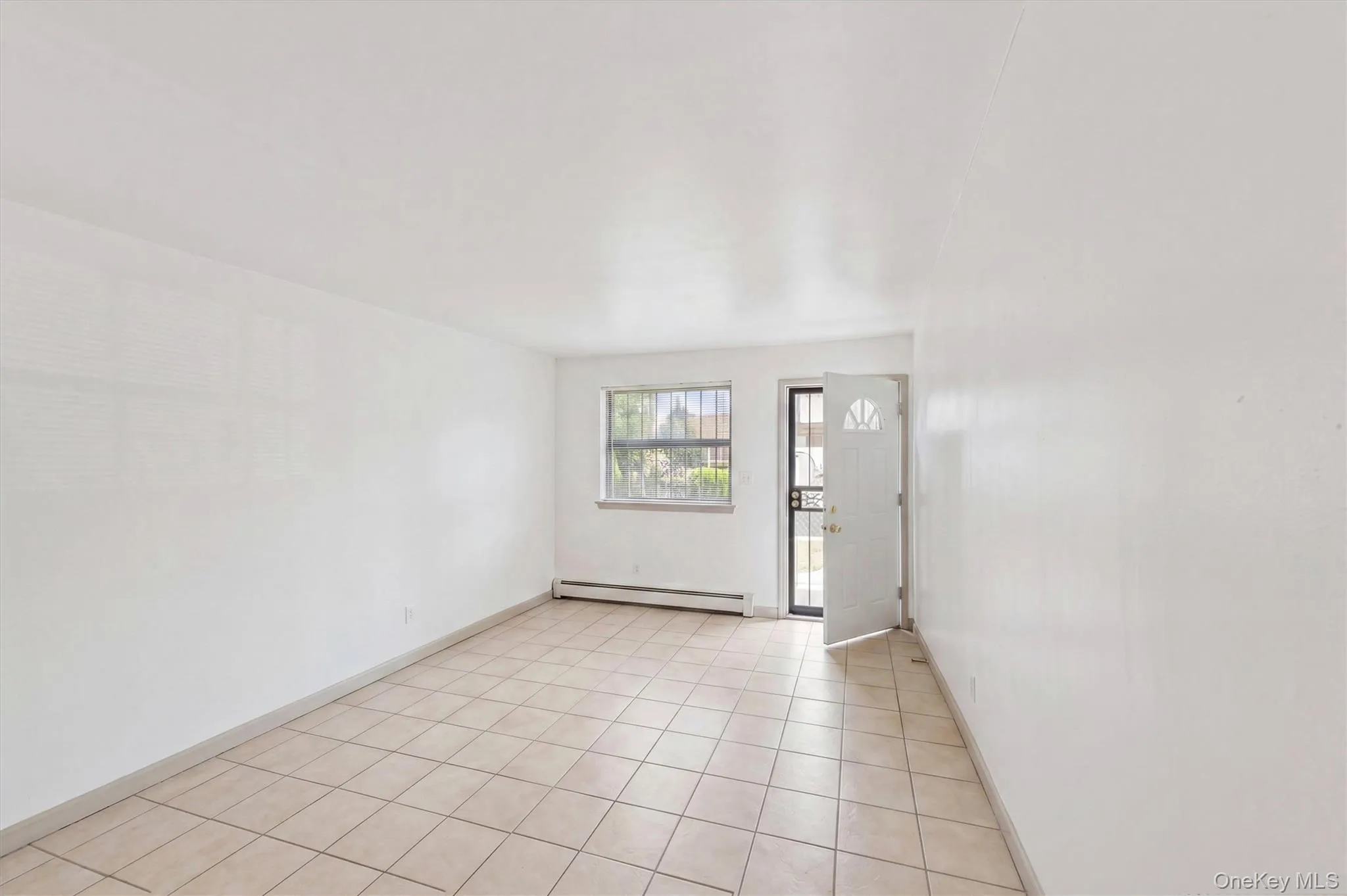 820 Leland Avenue, New York, NY, 2 Bedrooms Bedrooms, 5 Rooms Rooms,1 BathroomBathrooms,Residential,For Rent,Leland,0,1016724 820 Leland Avenue, New York, NY, 2 Bedrooms Bedrooms, 5 Rooms Rooms,1 BathroomBathrooms,Residential,For Rent,Leland,0,1016724