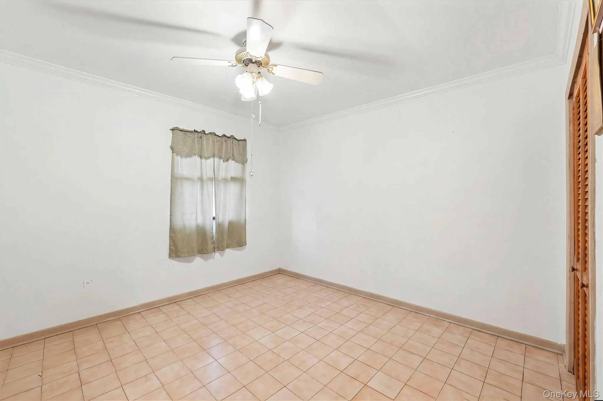 820 Leland Avenue, New York, NY, 2 Bedrooms Bedrooms, 5 Rooms Rooms,1 BathroomBathrooms,Residential,For Rent,Leland,0,1016724 820 Leland Avenue, New York, NY, 2 Bedrooms Bedrooms, 5 Rooms Rooms,1 BathroomBathrooms,Residential,For Rent,Leland,0,1016724