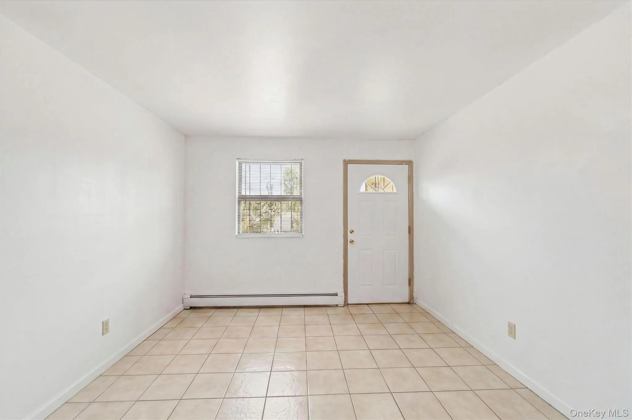 820 Leland Avenue, New York, NY, 2 Bedrooms Bedrooms, 5 Rooms Rooms,1 BathroomBathrooms,Residential,For Rent,Leland,0,1016724 820 Leland Avenue, New York, NY, 2 Bedrooms Bedrooms, 5 Rooms Rooms,1 BathroomBathrooms,Residential,For Rent,Leland,0,1016724