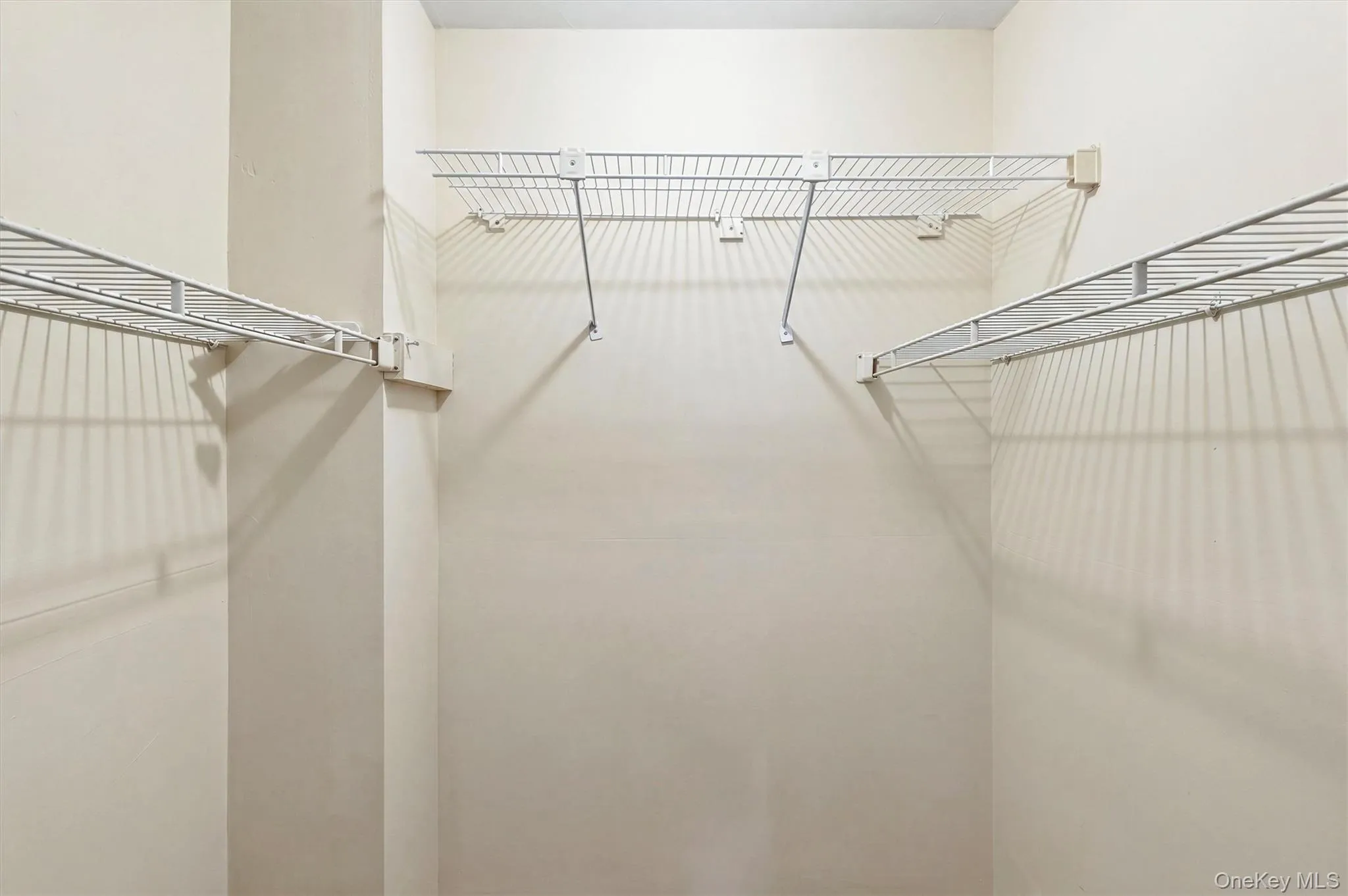 820 Leland Avenue, New York, NY, 2 Bedrooms Bedrooms, 5 Rooms Rooms,1 BathroomBathrooms,Residential,For Rent,Leland,0,1016724 820 Leland Avenue, New York, NY, 2 Bedrooms Bedrooms, 5 Rooms Rooms,1 BathroomBathrooms,Residential,For Rent,Leland,0,1016724