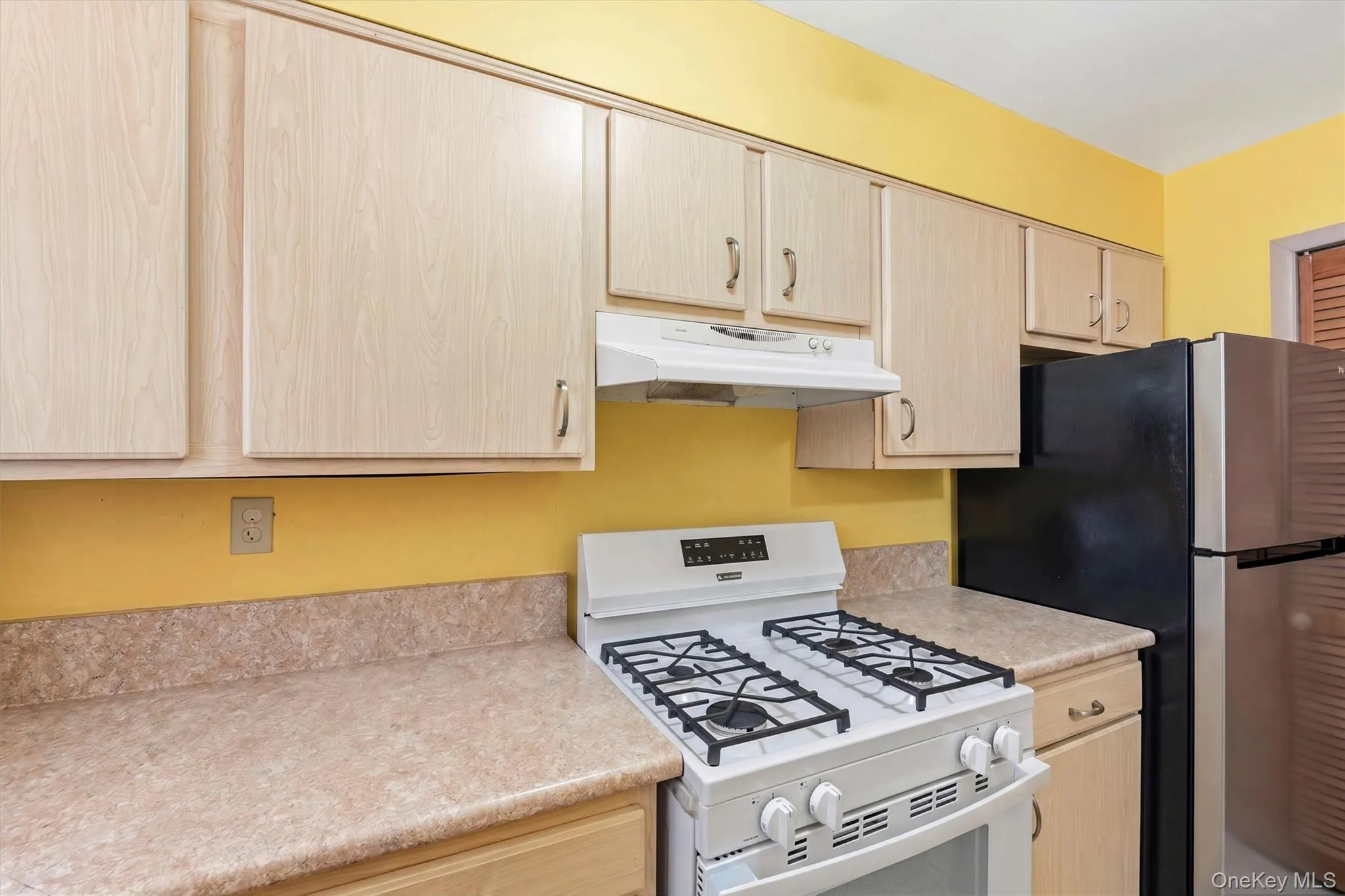820 Leland Avenue, New York, NY, 2 Bedrooms Bedrooms, 5 Rooms Rooms,1 BathroomBathrooms,Residential,For Rent,Leland,0,1016724 820 Leland Avenue, New York, NY, 2 Bedrooms Bedrooms, 5 Rooms Rooms,1 BathroomBathrooms,Residential,For Rent,Leland,0,1016724