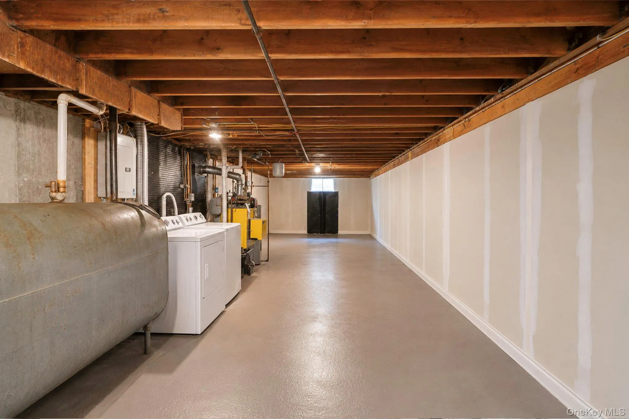 46 Longfellow Drive, Smithtown, NY, 3 Bedrooms Bedrooms, 7 Rooms Rooms,1 BathroomBathrooms,Residential,For Rent,Longfellow,0,KEY1016727 46 Longfellow Drive, Smithtown, NY, 3 Bedrooms Bedrooms, 7 Rooms Rooms,1 BathroomBathrooms,Residential,For Rent,Longfellow,0,KEY1016727