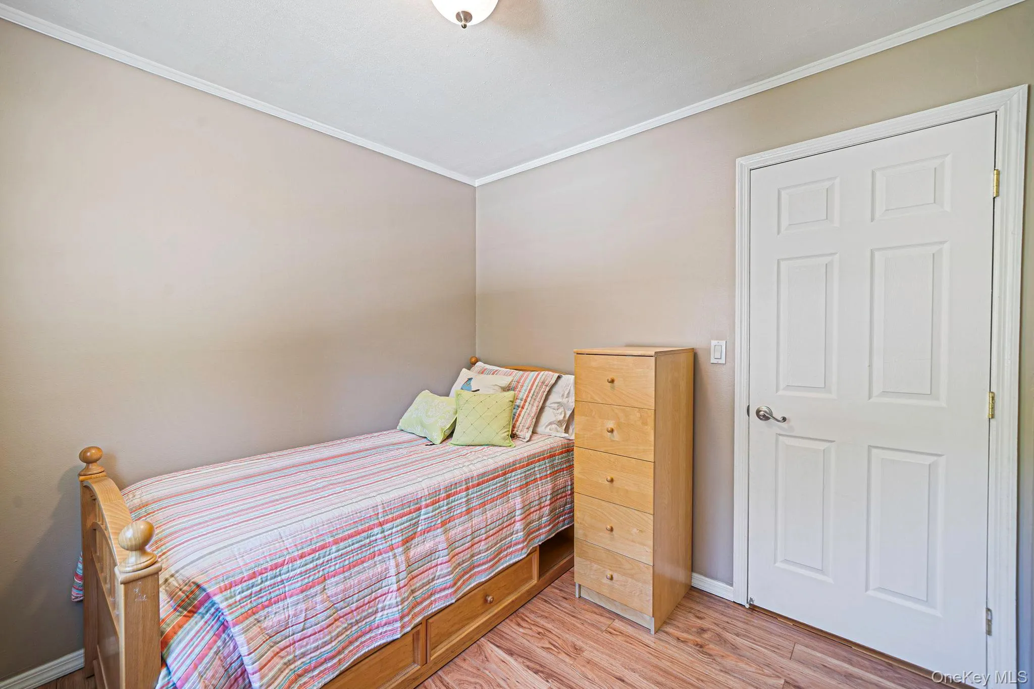 46 Longfellow Drive, Smithtown, NY, 3 Bedrooms Bedrooms, 7 Rooms Rooms,1 BathroomBathrooms,Residential,For Rent,Longfellow,0,KEY1016727 46 Longfellow Drive, Smithtown, NY, 3 Bedrooms Bedrooms, 7 Rooms Rooms,1 BathroomBathrooms,Residential,For Rent,Longfellow,0,KEY1016727