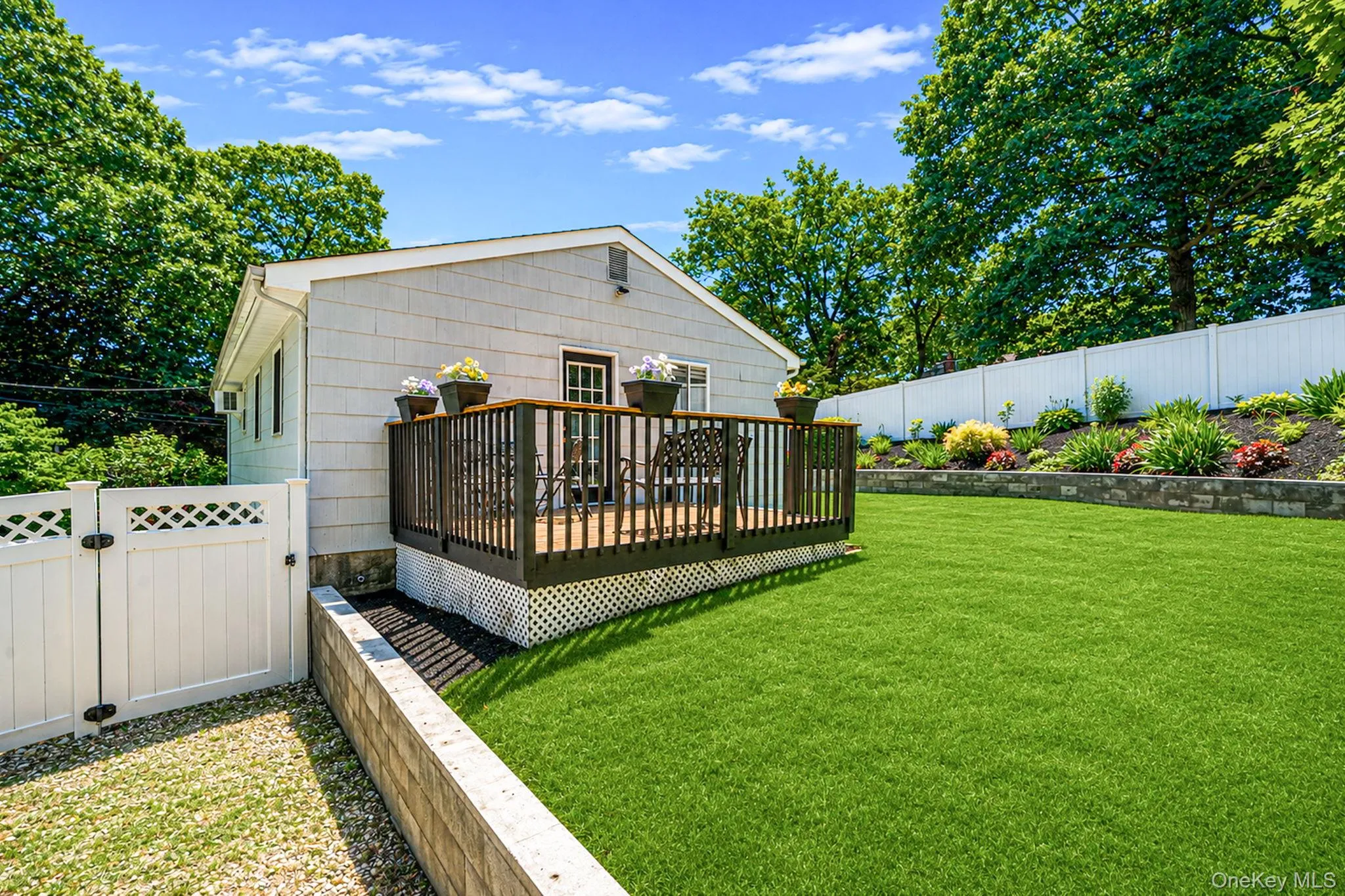 46 Longfellow Drive, Smithtown, NY, 3 Bedrooms Bedrooms, 7 Rooms Rooms,1 BathroomBathrooms,Residential,For Rent,Longfellow,0,KEY1016727 46 Longfellow Drive, Smithtown, NY, 3 Bedrooms Bedrooms, 7 Rooms Rooms,1 BathroomBathrooms,Residential,For Rent,Longfellow,0,KEY1016727