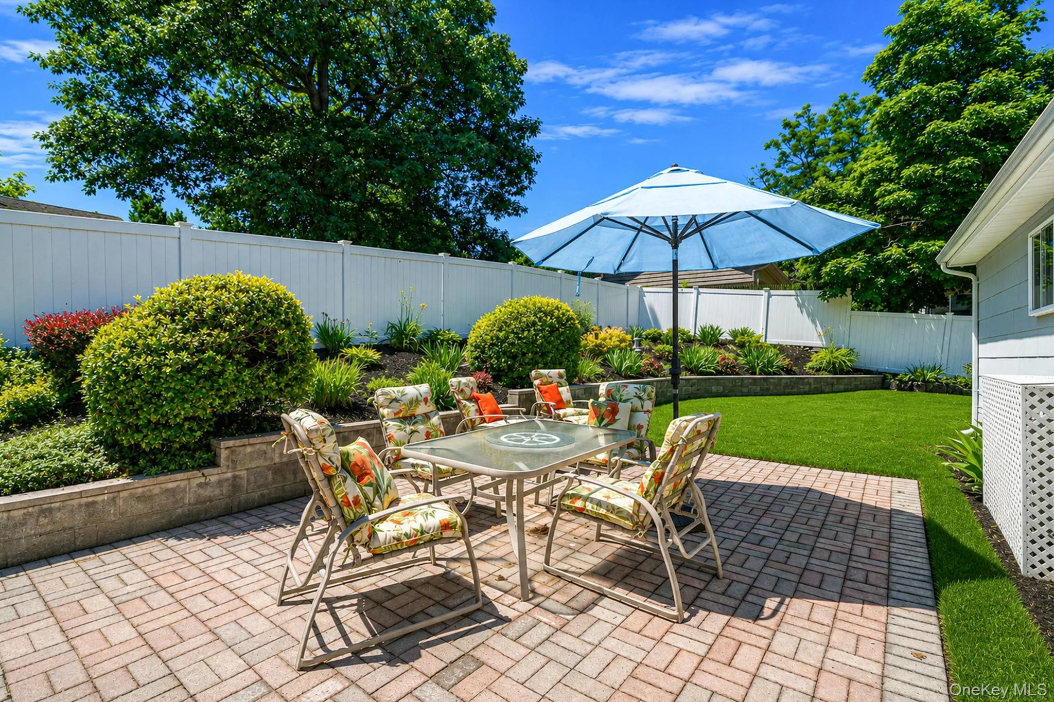46 Longfellow Drive, Smithtown, NY, 3 Bedrooms Bedrooms, 7 Rooms Rooms,1 BathroomBathrooms,Residential,For Rent,Longfellow,0,KEY1016727 46 Longfellow Drive, Smithtown, NY, 3 Bedrooms Bedrooms, 7 Rooms Rooms,1 BathroomBathrooms,Residential,For Rent,Longfellow,0,KEY1016727