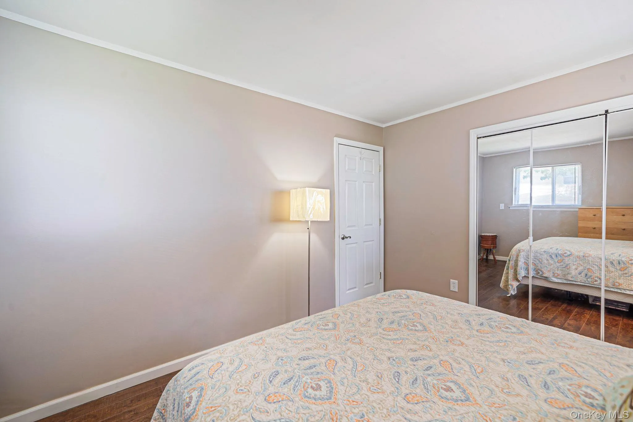 46 Longfellow Drive, Smithtown, NY, 3 Bedrooms Bedrooms, 7 Rooms Rooms,1 BathroomBathrooms,Residential,For Rent,Longfellow,0,KEY1016727 46 Longfellow Drive, Smithtown, NY, 3 Bedrooms Bedrooms, 7 Rooms Rooms,1 BathroomBathrooms,Residential,For Rent,Longfellow,0,KEY1016727