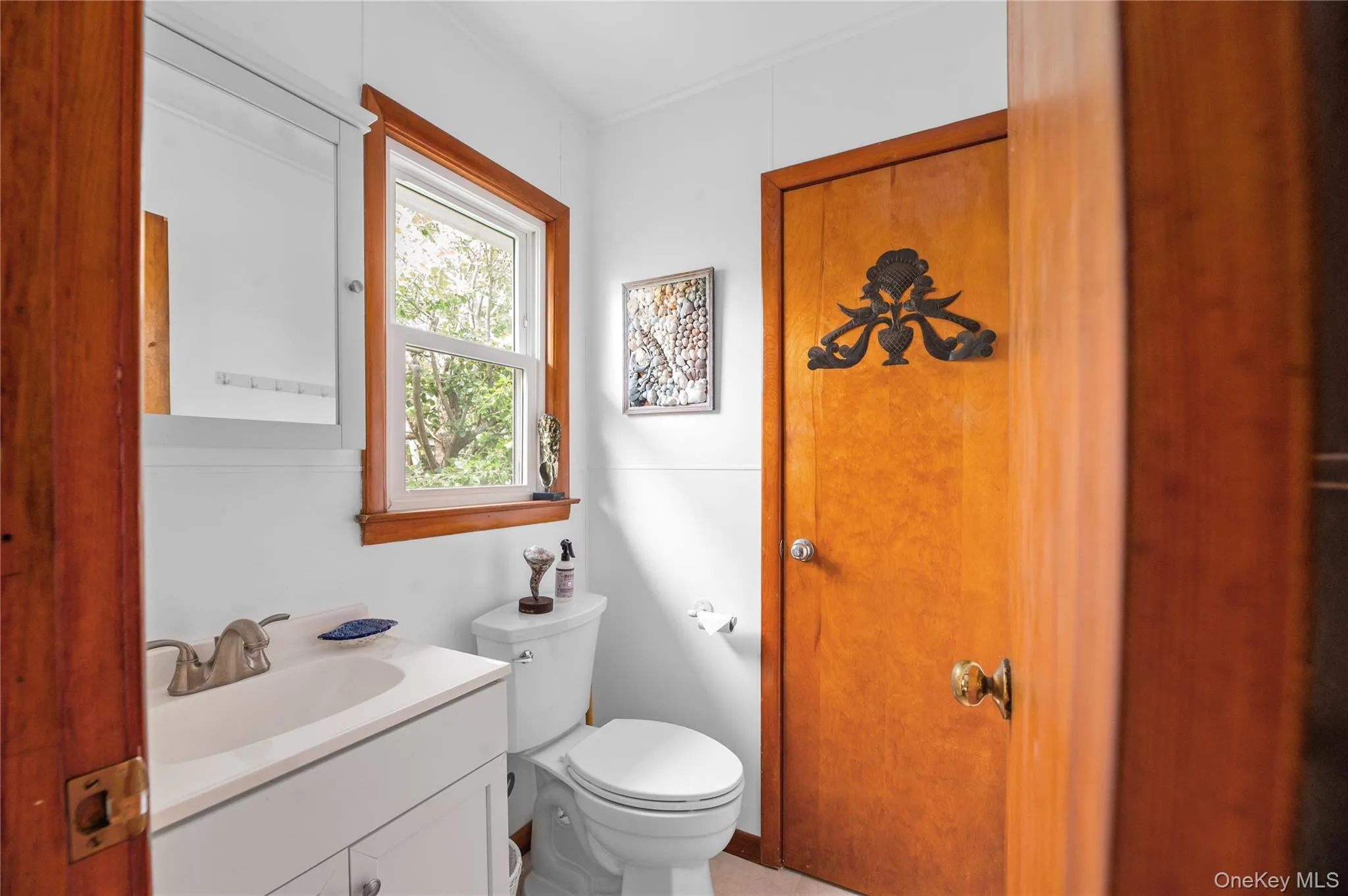 58 Gale Avenue, Islip, NY, 5 Bedrooms Bedrooms, 6 Rooms Rooms,1 BathroomBathrooms,Residential,For Rent,Gale,0,1016728 58 Gale Avenue, Islip, NY, 5 Bedrooms Bedrooms, 6 Rooms Rooms,1 BathroomBathrooms,Residential,For Rent,Gale,0,1016728