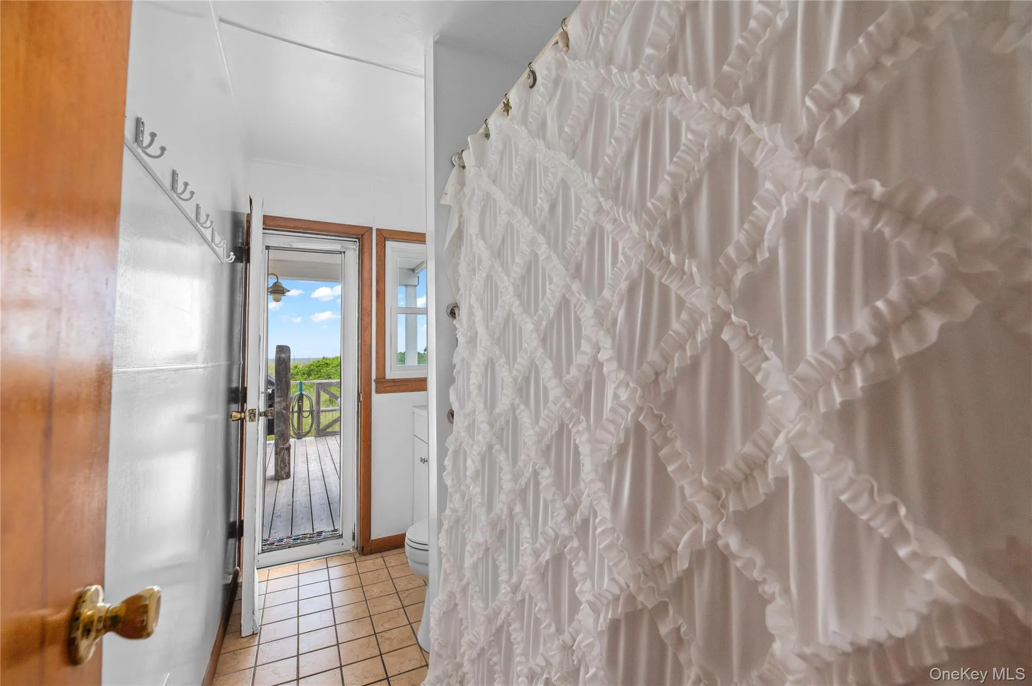 58 Gale Avenue, Islip, NY, 5 Bedrooms Bedrooms, 6 Rooms Rooms,1 BathroomBathrooms,Residential,For Rent,Gale,0,1016728 58 Gale Avenue, Islip, NY, 5 Bedrooms Bedrooms, 6 Rooms Rooms,1 BathroomBathrooms,Residential,For Rent,Gale,0,1016728