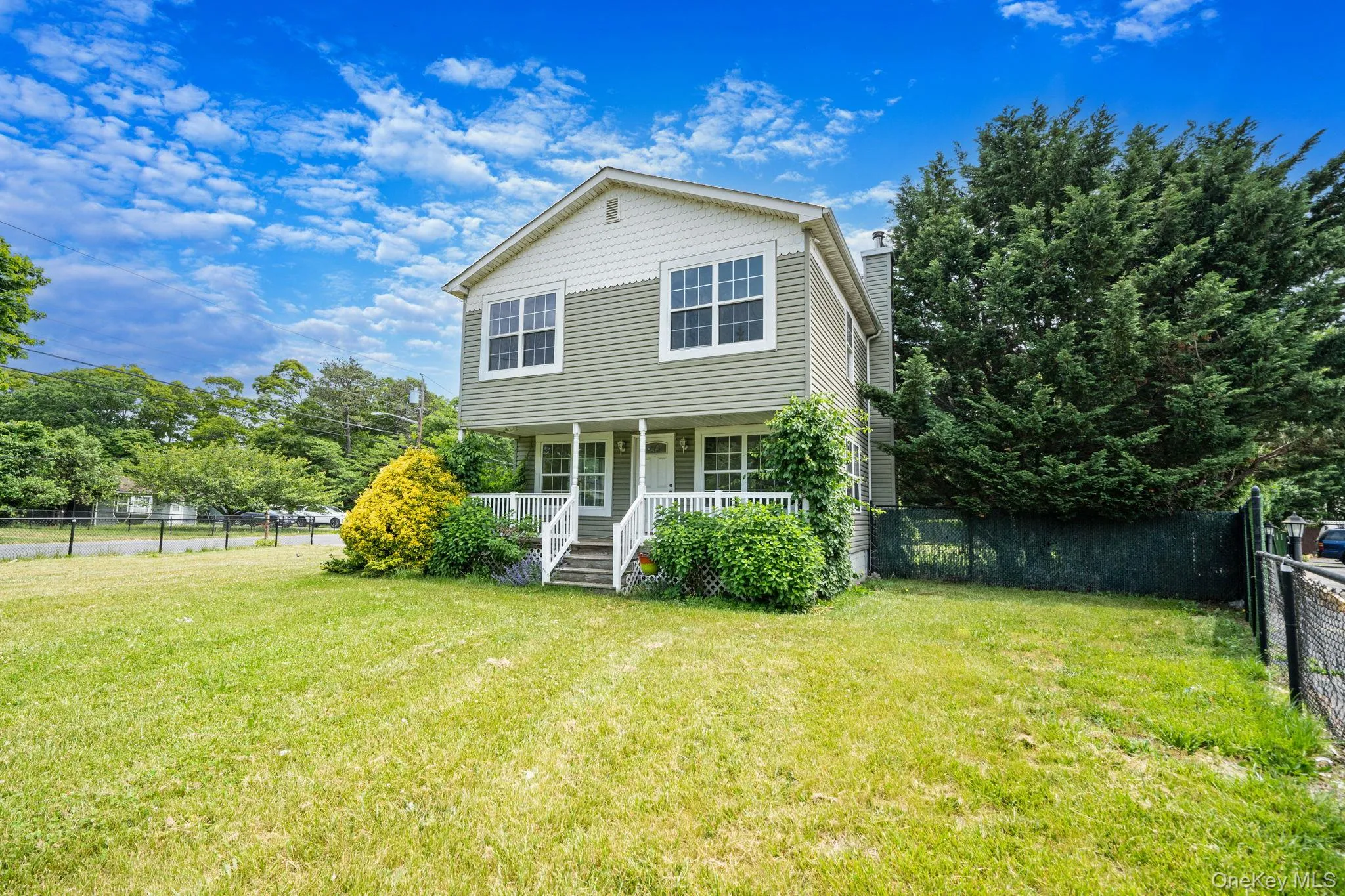 86 Eleanor Avenue, Brookhaven, NY, 3 Bedrooms Bedrooms, 6 Rooms Rooms,2 BathroomsBathrooms,Residential,For Rent,Eleanor,0,1016733 86 Eleanor Avenue, Brookhaven, NY, 3 Bedrooms Bedrooms, 6 Rooms Rooms,2 BathroomsBathrooms,Residential,For Rent,Eleanor,0,1016733