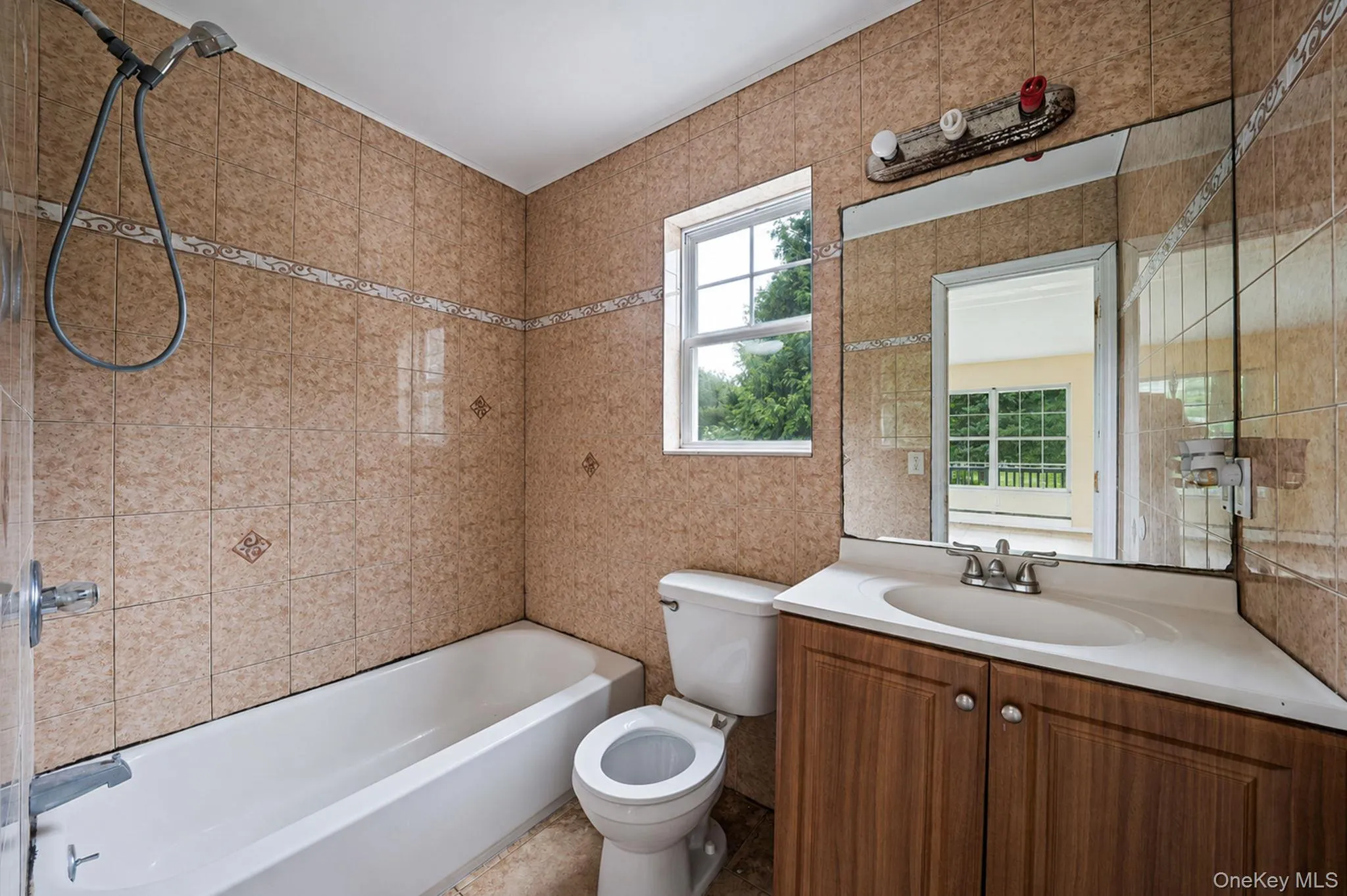86 Eleanor Avenue, Brookhaven, NY, 3 Bedrooms Bedrooms, 6 Rooms Rooms,2 BathroomsBathrooms,Residential,For Rent,Eleanor,0,1016733 86 Eleanor Avenue, Brookhaven, NY, 3 Bedrooms Bedrooms, 6 Rooms Rooms,2 BathroomsBathrooms,Residential,For Rent,Eleanor,0,1016733