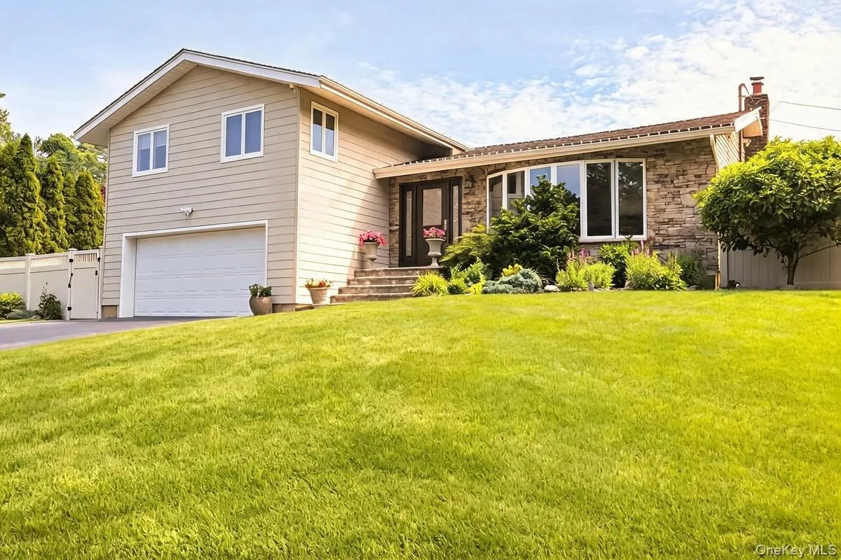 1 Ryan Court, Oyster Bay, NY, 4 Bedrooms Bedrooms, 7 Rooms Rooms,2 BathroomsBathrooms,Residential,For Rent,Ryan,0,1016734 1 Ryan Court, Oyster Bay, NY, 4 Bedrooms Bedrooms, 7 Rooms Rooms,2 BathroomsBathrooms,Residential,For Rent,Ryan,0,1016734