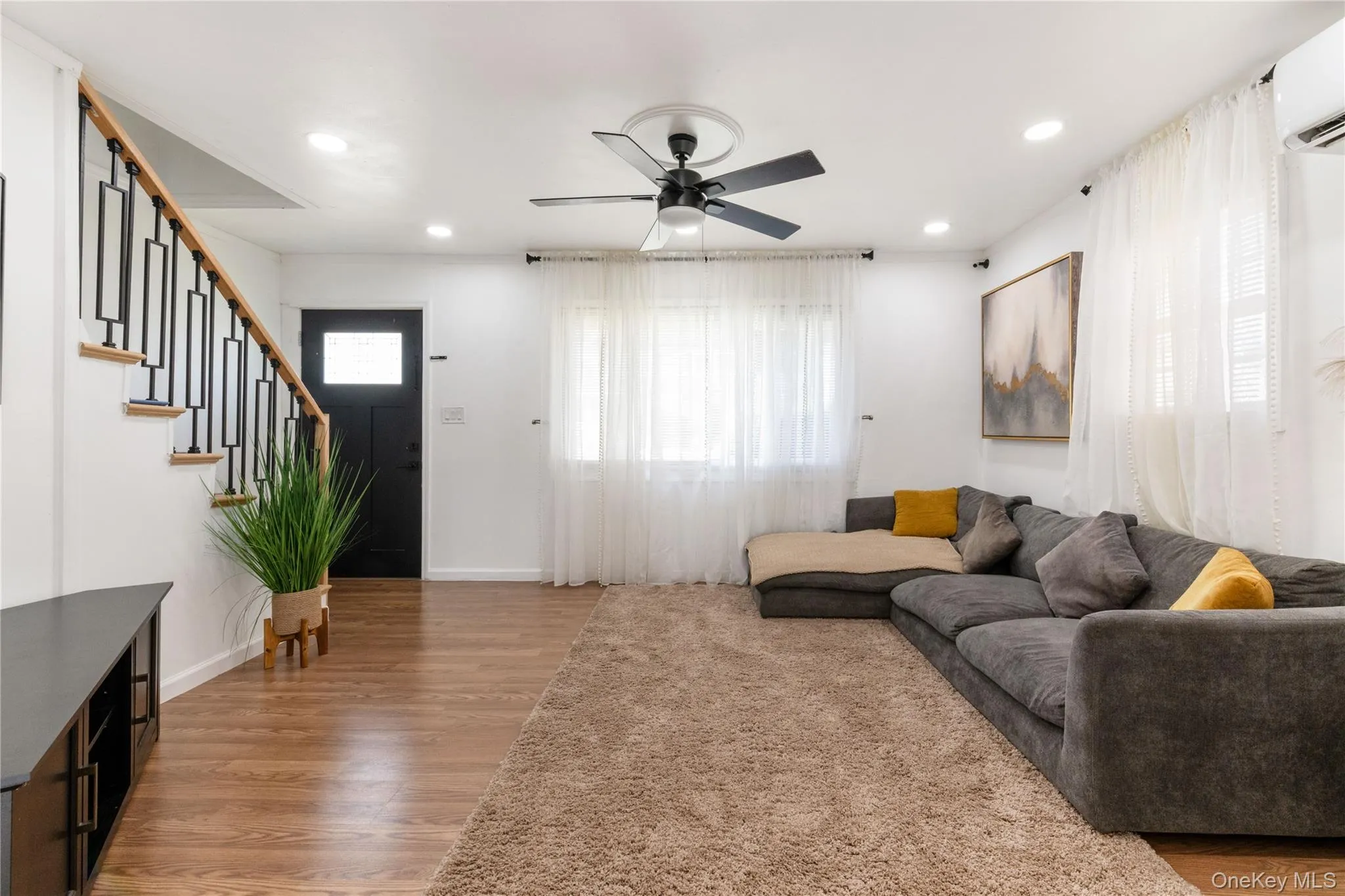 175 Arthur Avenue, Hempstead, NY, 5 Bedrooms Bedrooms, 8 Rooms Rooms,2 BathroomsBathrooms,Residential,For Rent,Arthur,0,KEY1016735 175 Arthur Avenue, Hempstead, NY, 5 Bedrooms Bedrooms, 8 Rooms Rooms,2 BathroomsBathrooms,Residential,For Rent,Arthur,0,KEY1016735