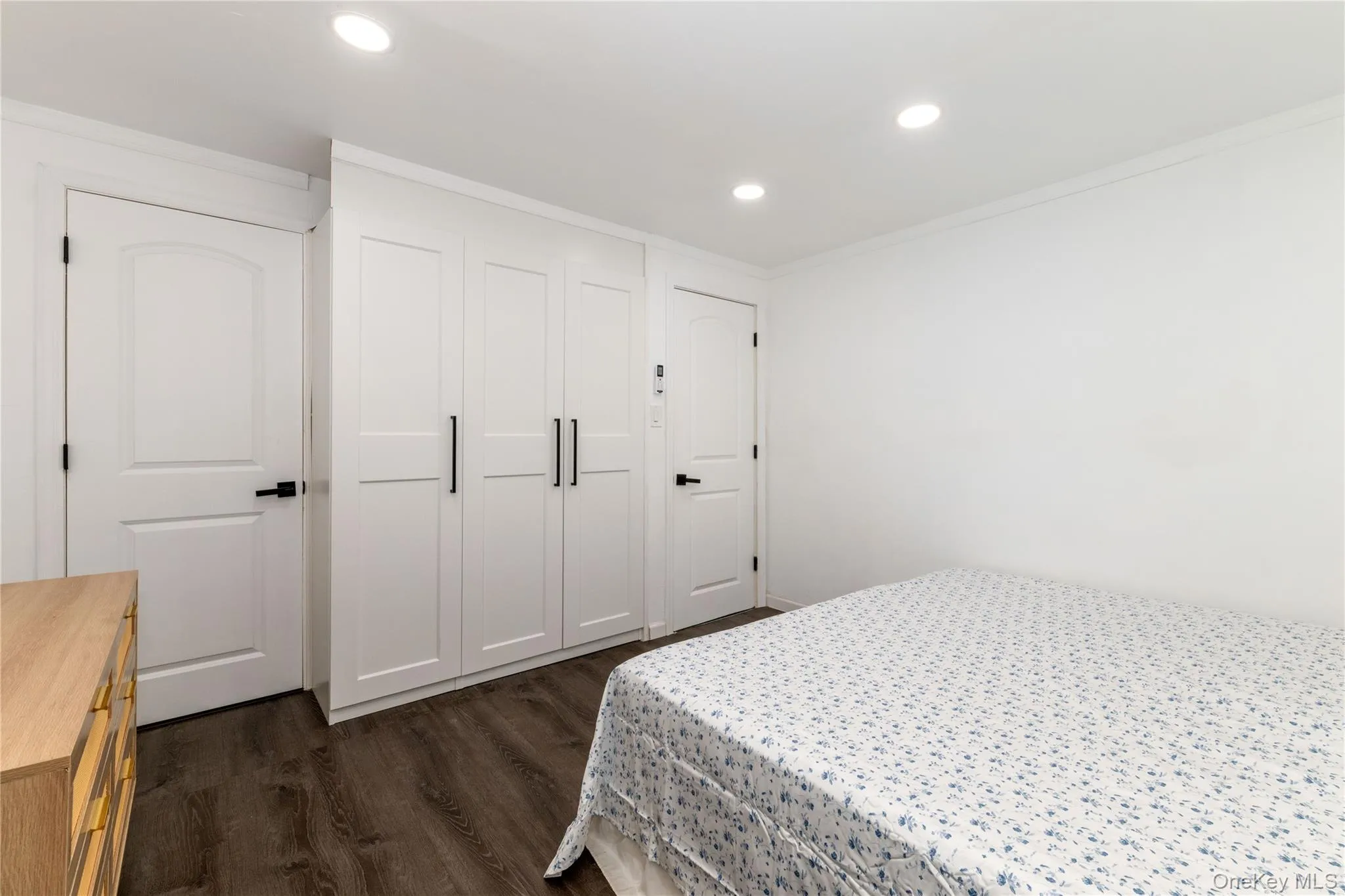 175 Arthur Avenue, Hempstead, NY, 5 Bedrooms Bedrooms, 8 Rooms Rooms,2 BathroomsBathrooms,Residential,For Rent,Arthur,0,KEY1016735 175 Arthur Avenue, Hempstead, NY, 5 Bedrooms Bedrooms, 8 Rooms Rooms,2 BathroomsBathrooms,Residential,For Rent,Arthur,0,KEY1016735