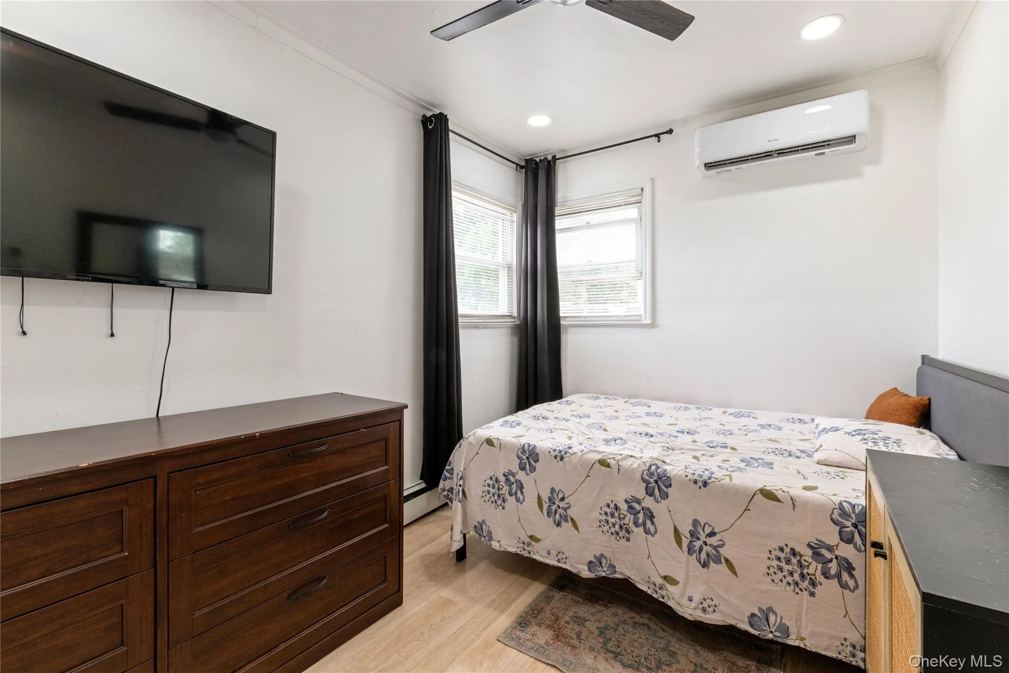 175 Arthur Avenue, Hempstead, NY, 5 Bedrooms Bedrooms, 8 Rooms Rooms,2 BathroomsBathrooms,Residential,For Rent,Arthur,0,KEY1016735 175 Arthur Avenue, Hempstead, NY, 5 Bedrooms Bedrooms, 8 Rooms Rooms,2 BathroomsBathrooms,Residential,For Rent,Arthur,0,KEY1016735