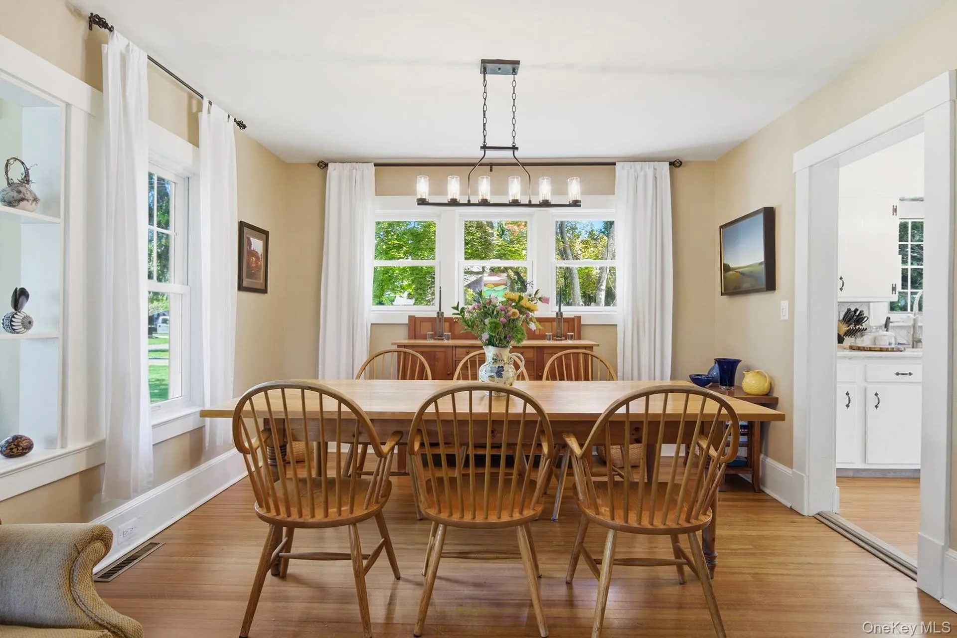 36 Watchogue Avenue, Brookhaven, NY, 3 Bedrooms Bedrooms, 7 Rooms Rooms,2 BathroomsBathrooms,Residential,For Rent,Watchogue,0,1016739 36 Watchogue Avenue, Brookhaven, NY, 3 Bedrooms Bedrooms, 7 Rooms Rooms,2 BathroomsBathrooms,Residential,For Rent,Watchogue,0,1016739