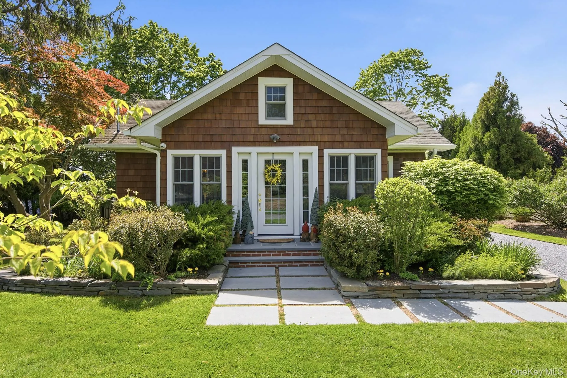 36 Watchogue Avenue, Brookhaven, NY, 3 Bedrooms Bedrooms, 7 Rooms Rooms,2 BathroomsBathrooms,Residential,For Rent,Watchogue,0,1016739 36 Watchogue Avenue, Brookhaven, NY, 3 Bedrooms Bedrooms, 7 Rooms Rooms,2 BathroomsBathrooms,Residential,For Rent,Watchogue,0,1016739