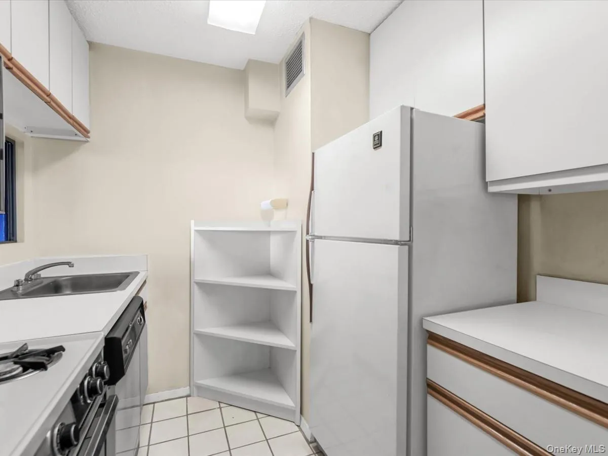 41-40 Union Street, New York, NY, 1 Bedroom Bedrooms, 4 Rooms Rooms,1 BathroomBathrooms,Residential,For Rent,Union,0,1016740 41-40 Union Street, New York, NY, 1 Bedroom Bedrooms, 4 Rooms Rooms,1 BathroomBathrooms,Residential,For Rent,Union,0,1016740